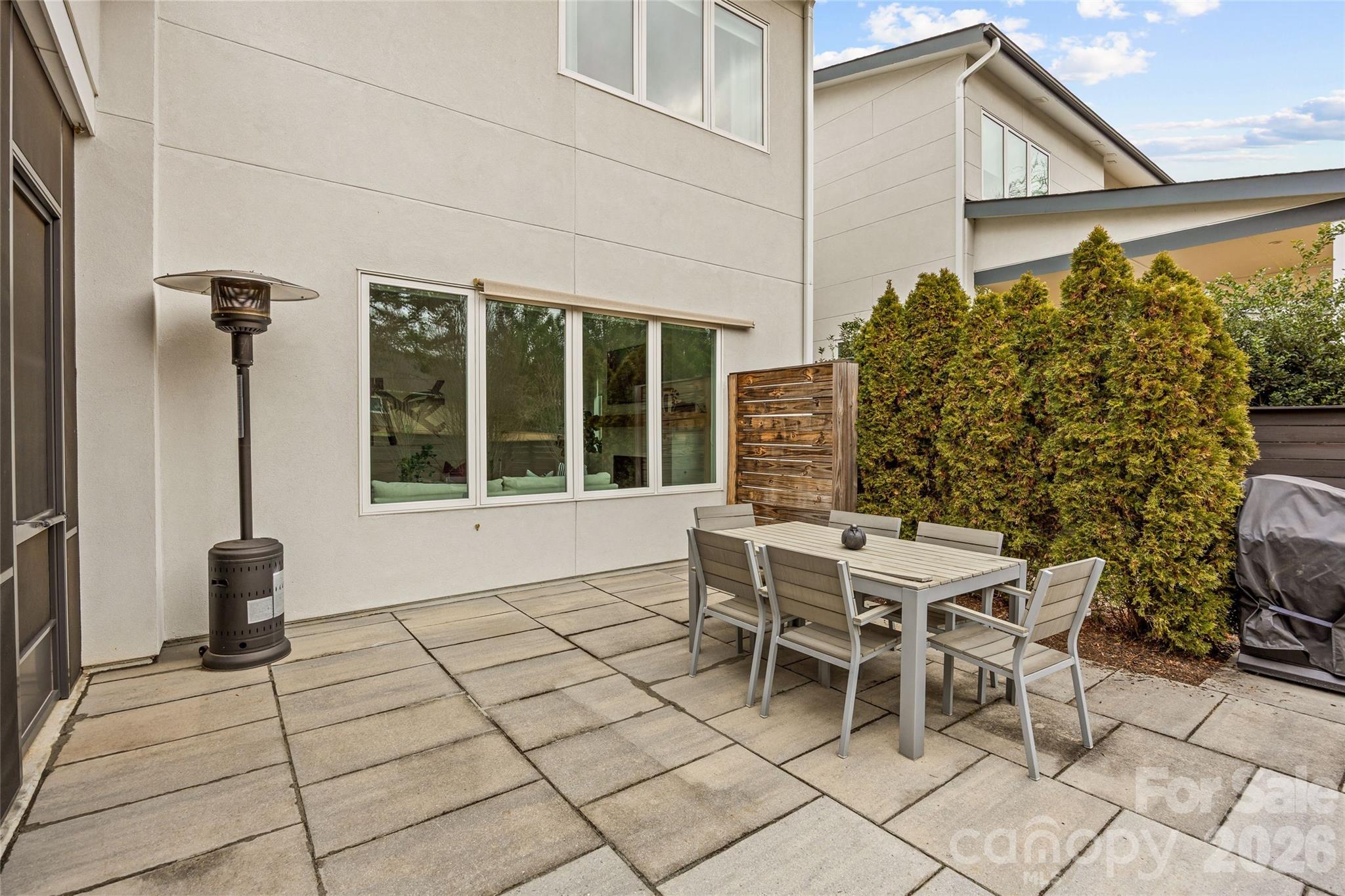 1267 Realta Drive