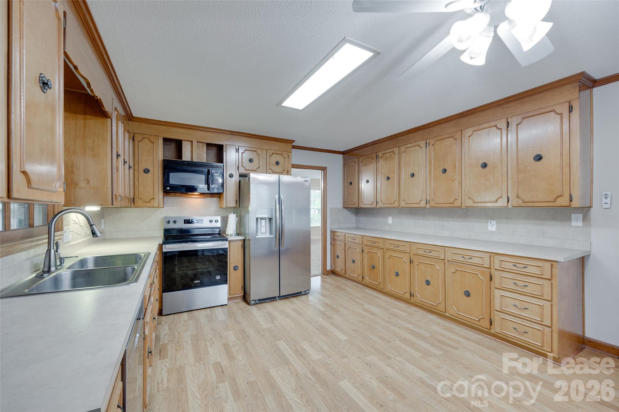 1003 Chesterfield Avenue