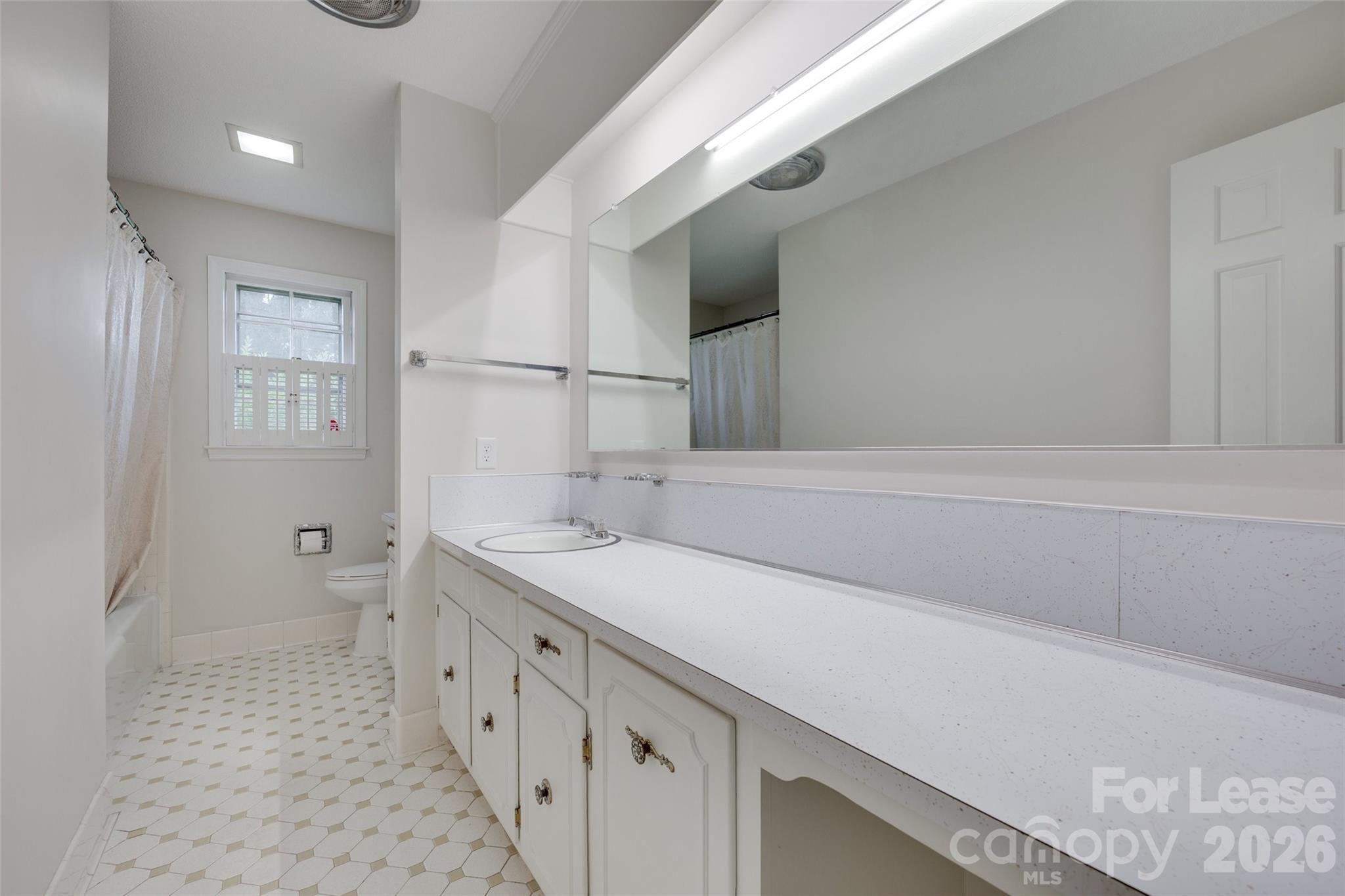 1003 Chesterfield Avenue