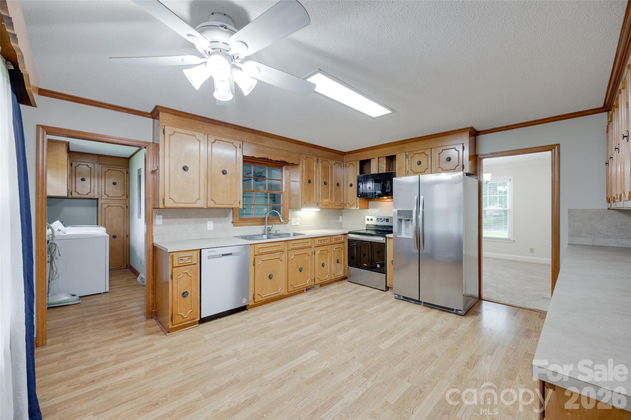 1003 Chesterfield Avenue