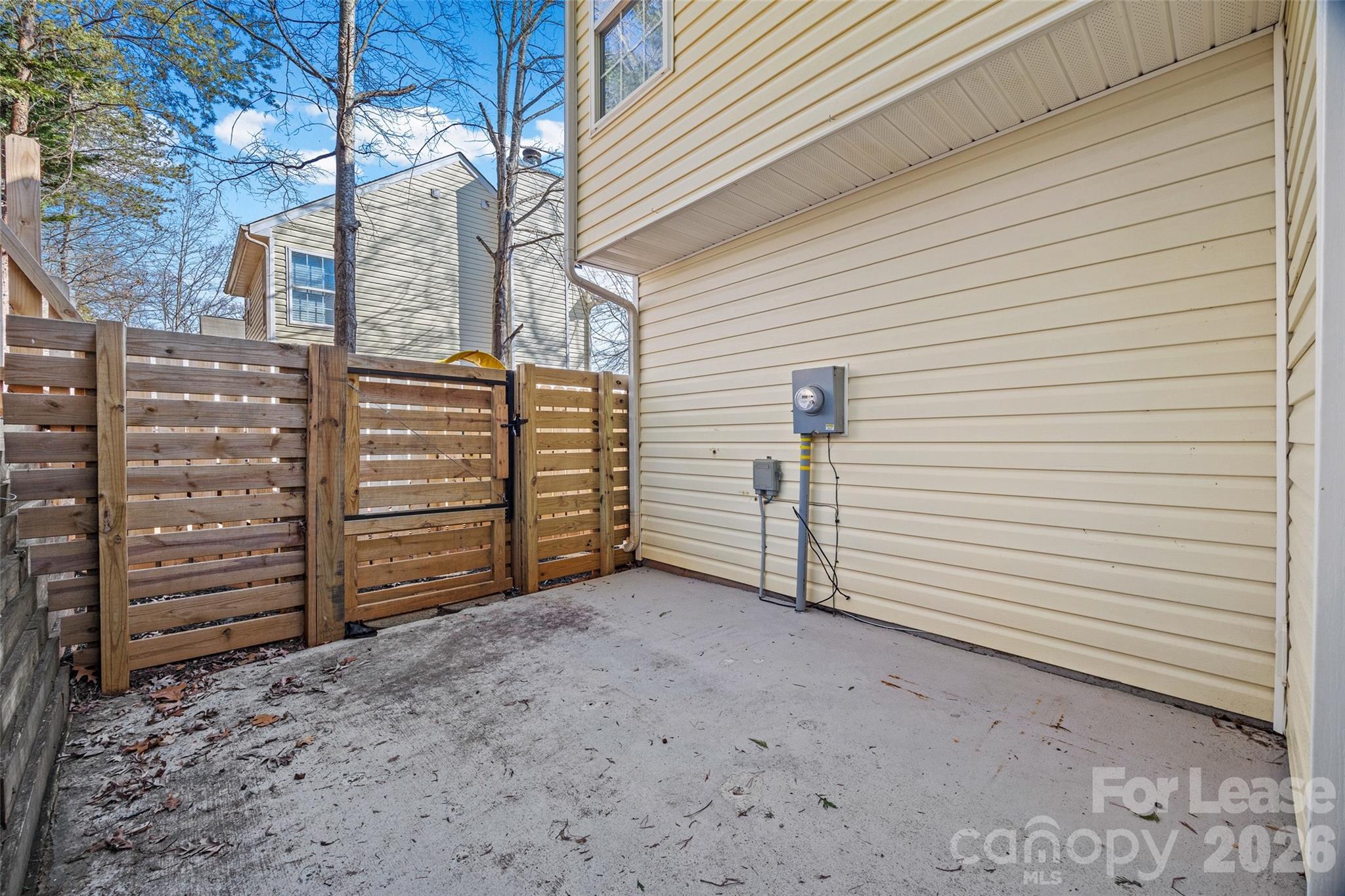 1411 Swaying Branch Lane