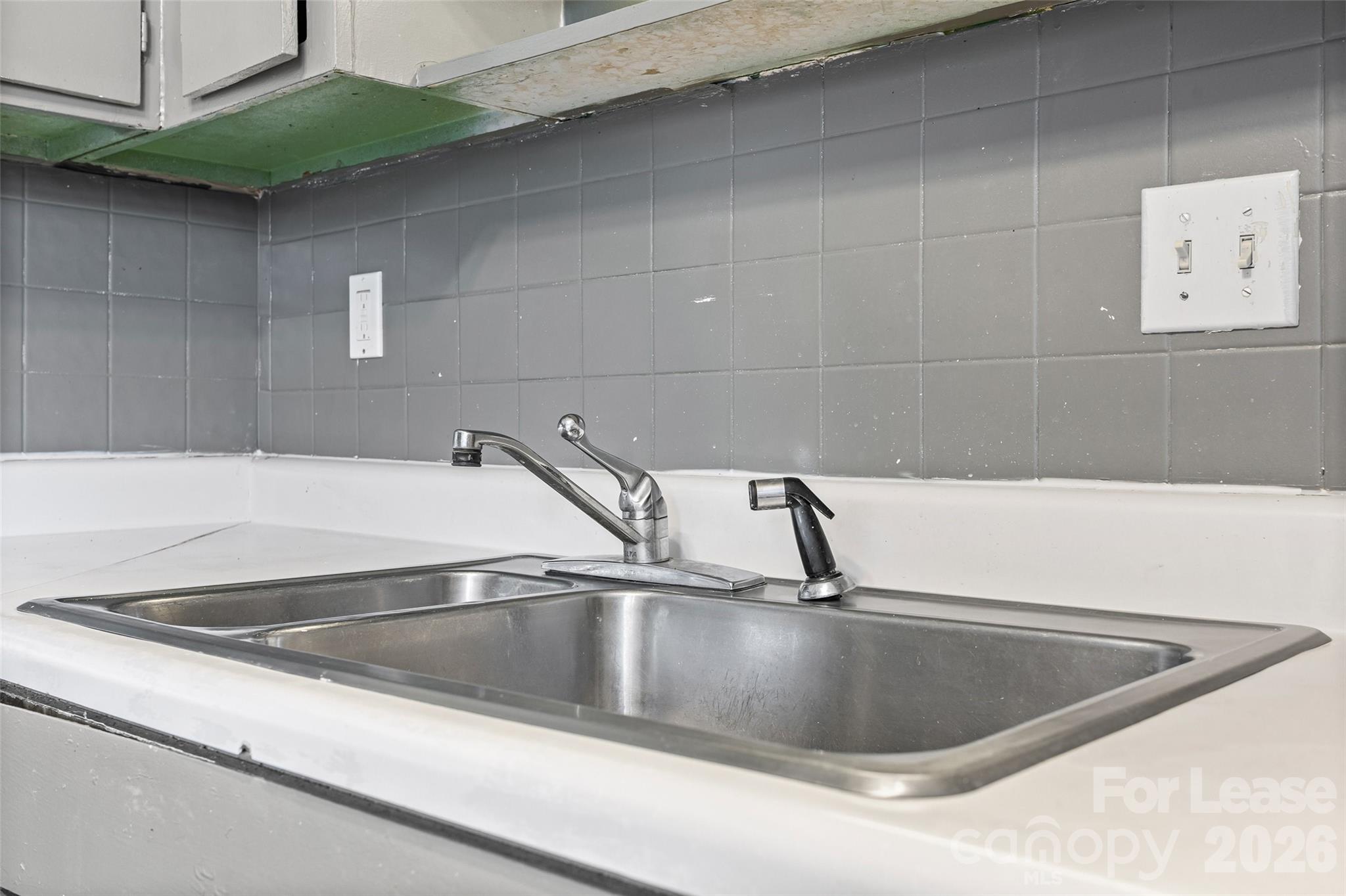 7906 Oak Meadow Court