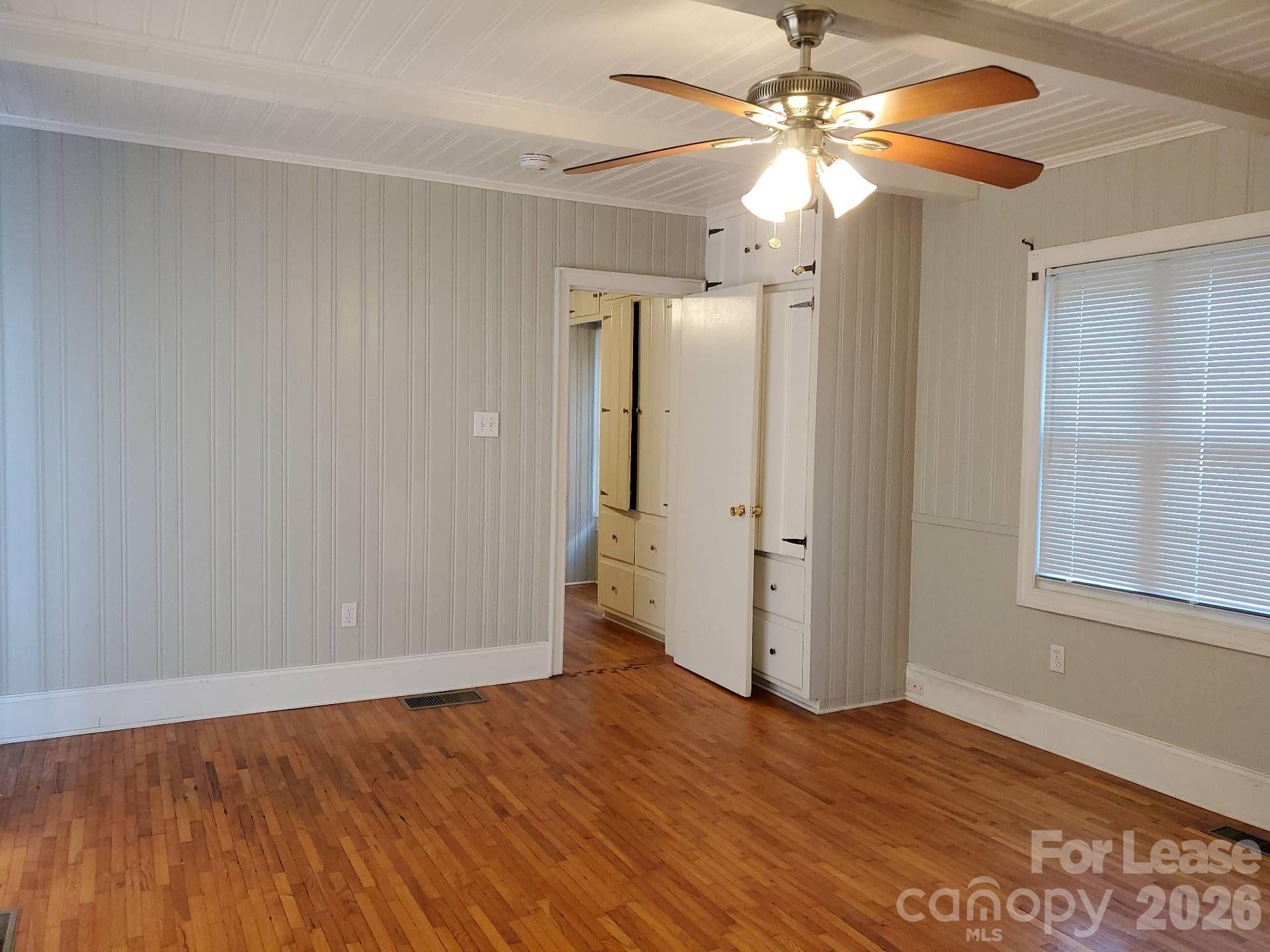 1506 Wayside Drive Unit: 3