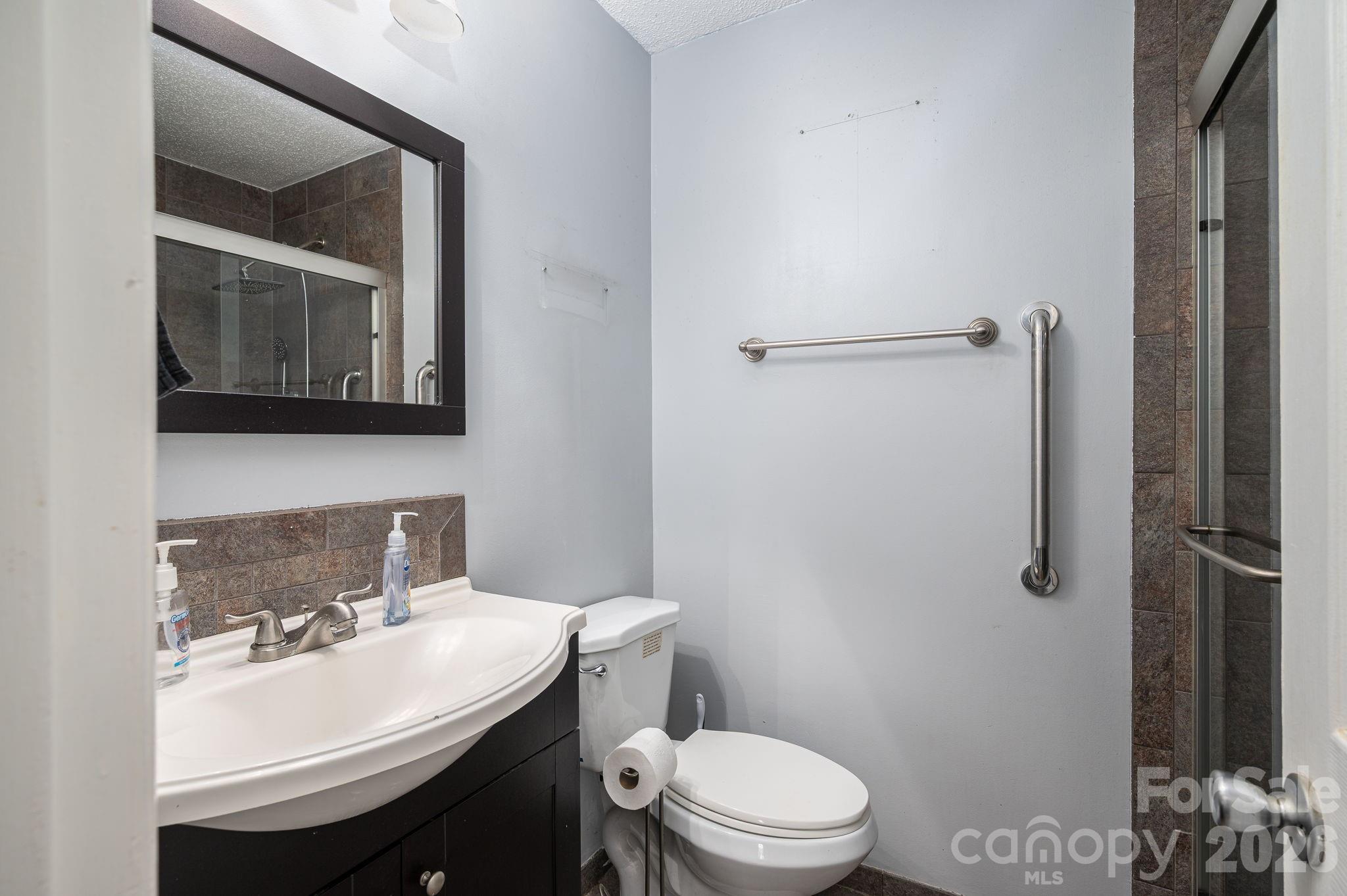 4324 Hickory Hollow Road
