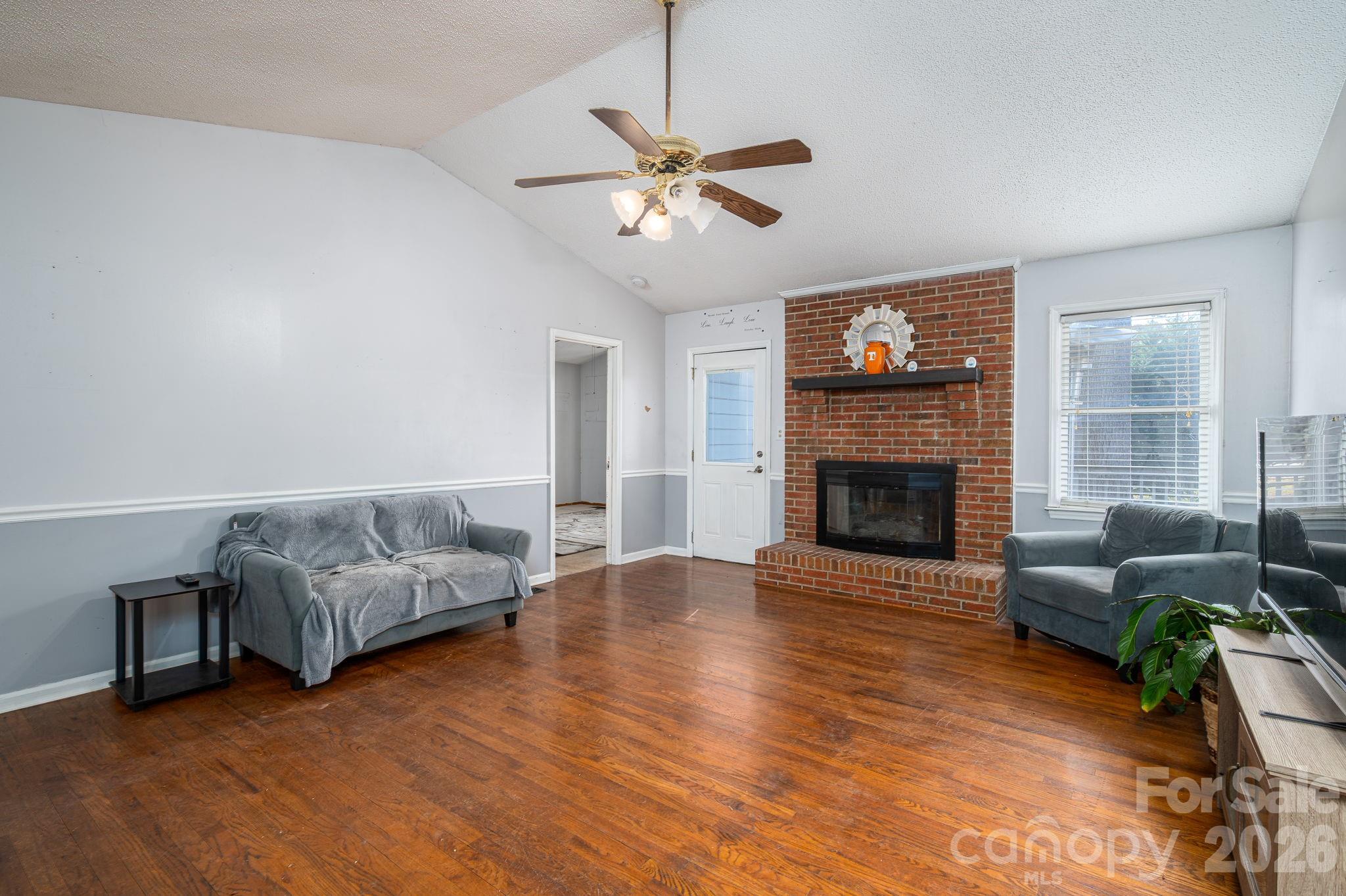 4324 Hickory Hollow Road