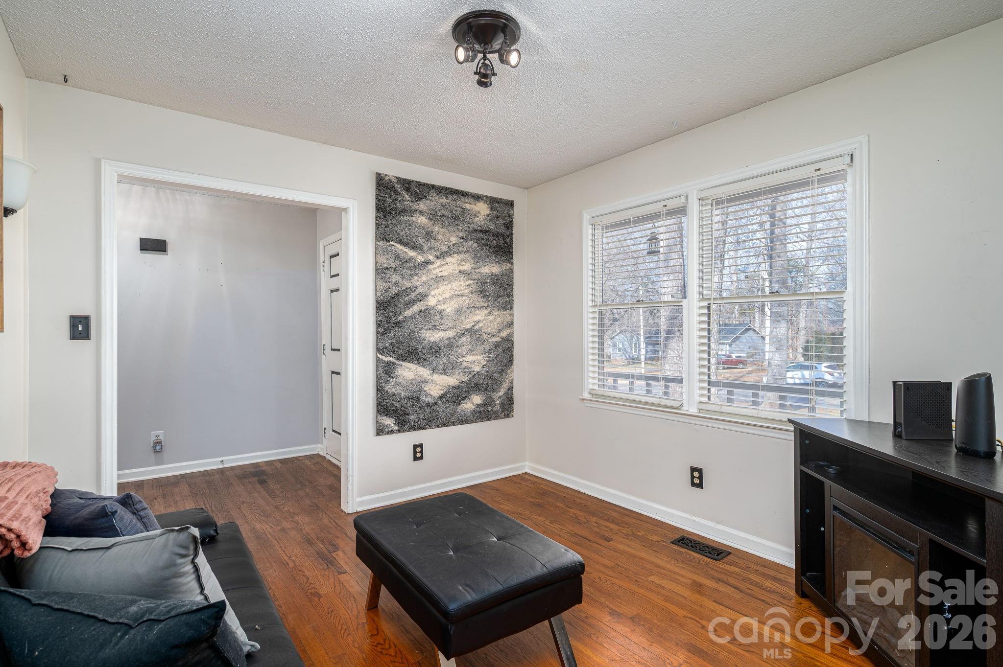 4324 Hickory Hollow Road