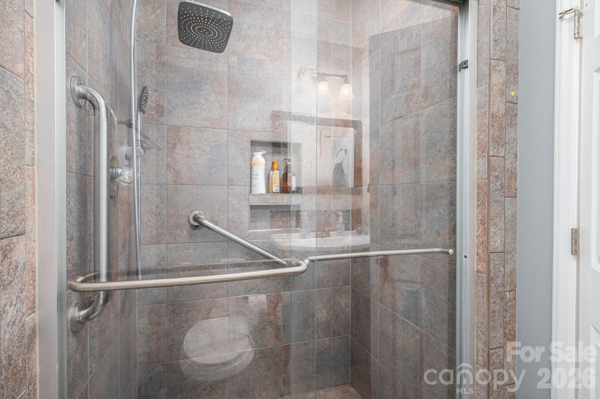 4324 Hickory Hollow Road