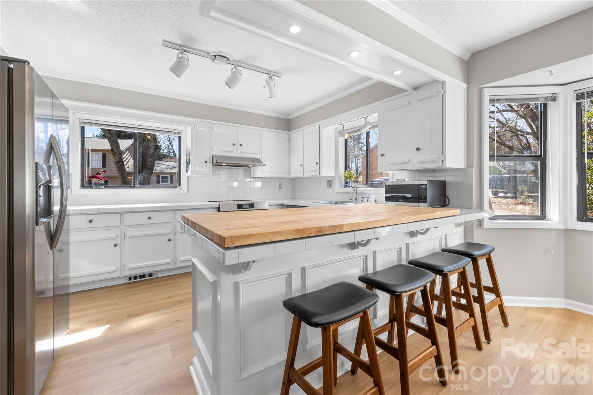 9055 Windjammer Drive