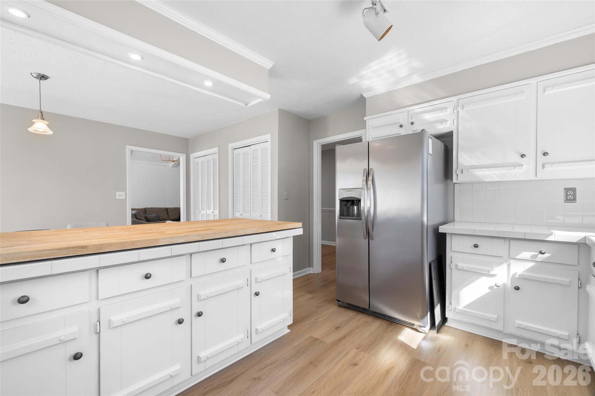 9055 Windjammer Drive