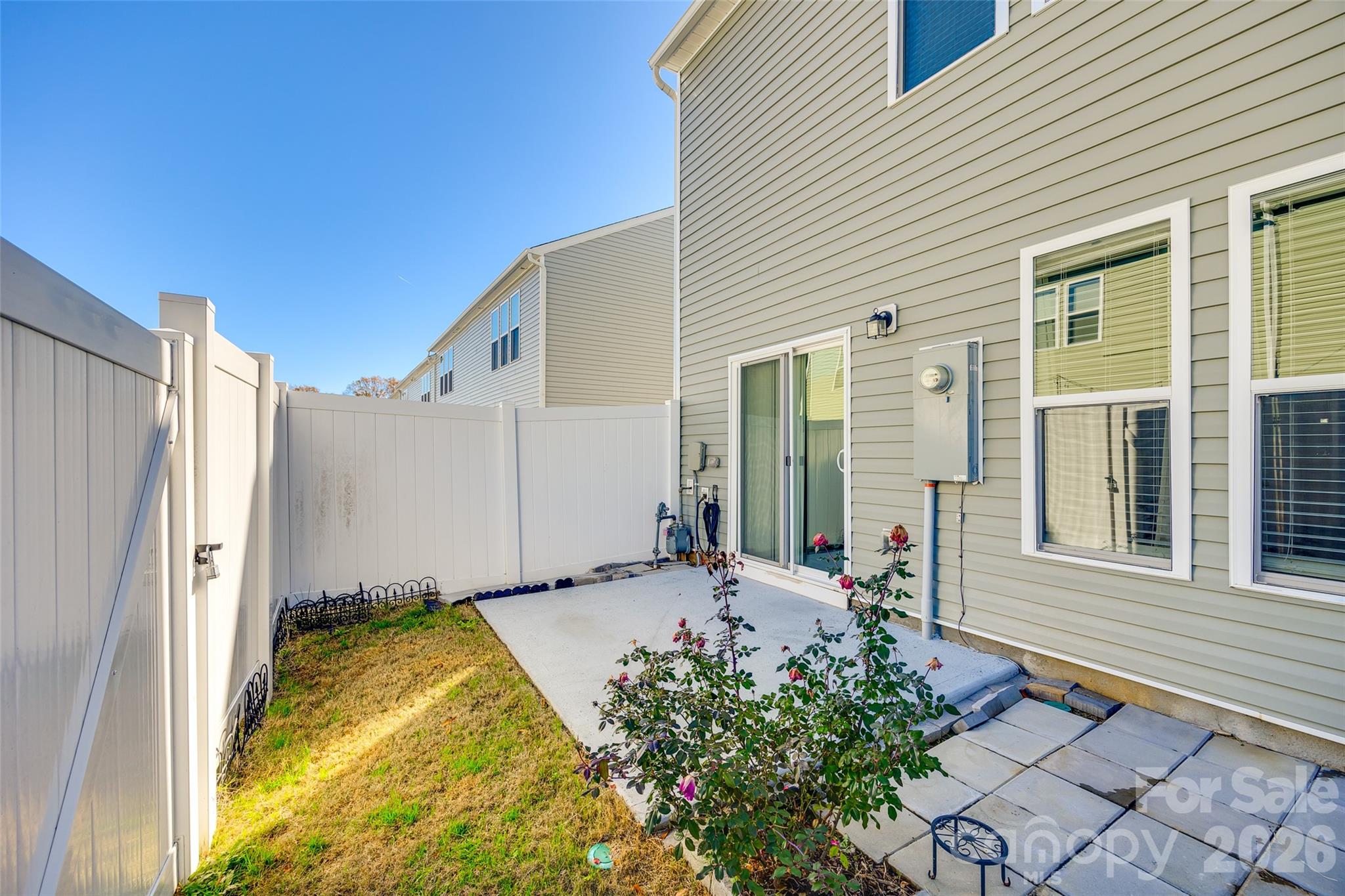 524 Hunters Dance Road