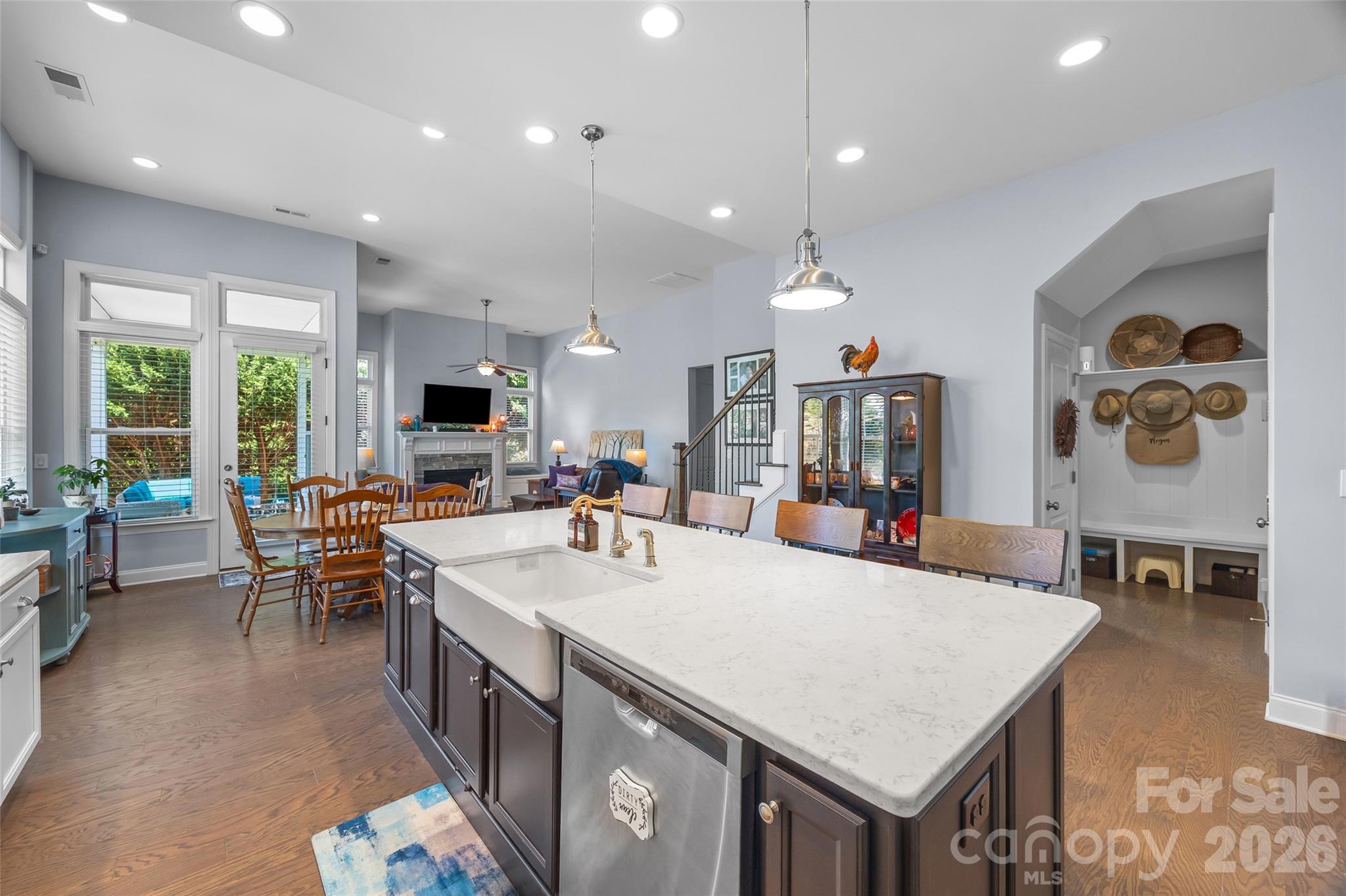 5212 Meadowcroft Way