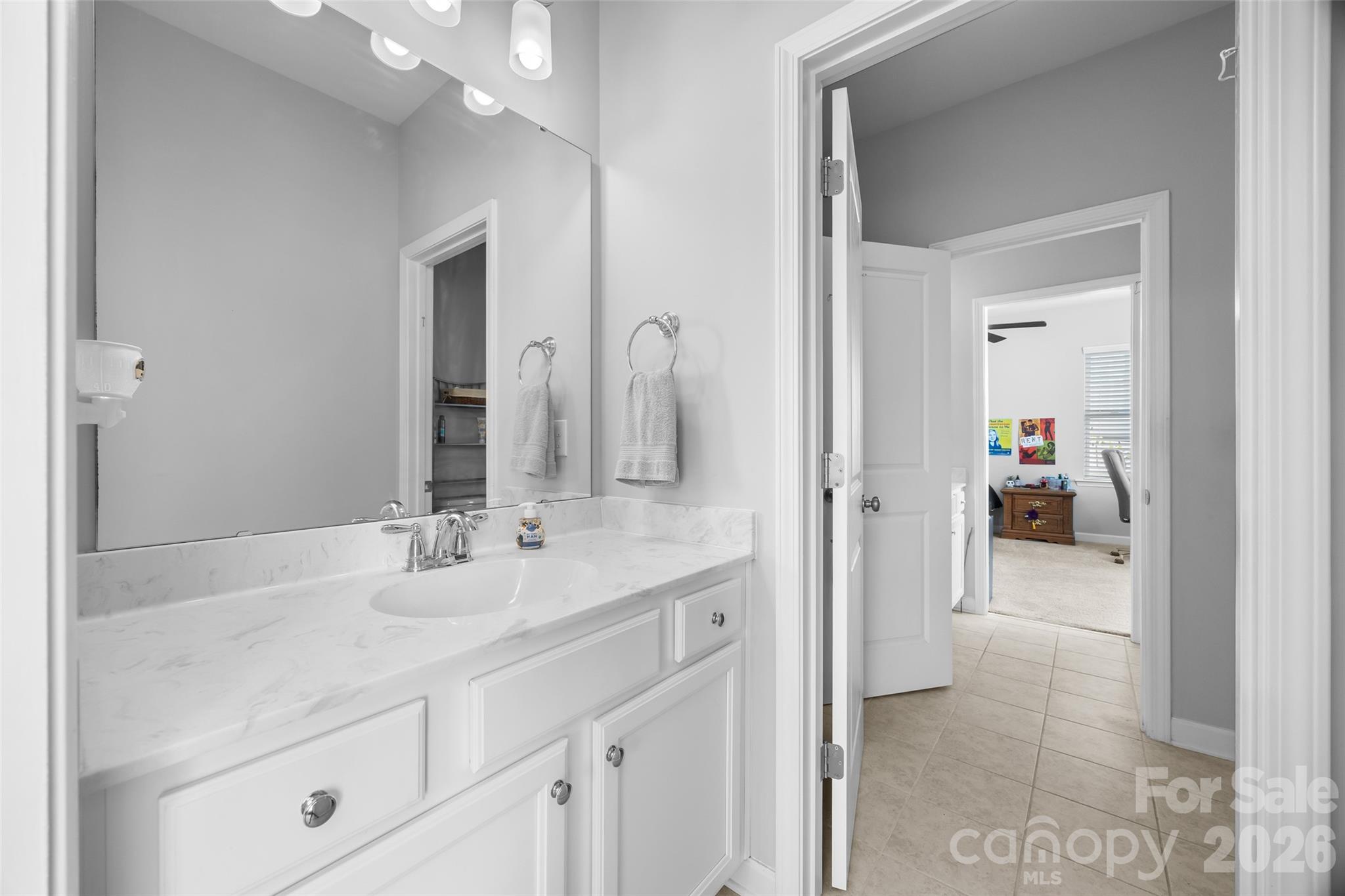 5212 Meadowcroft Way