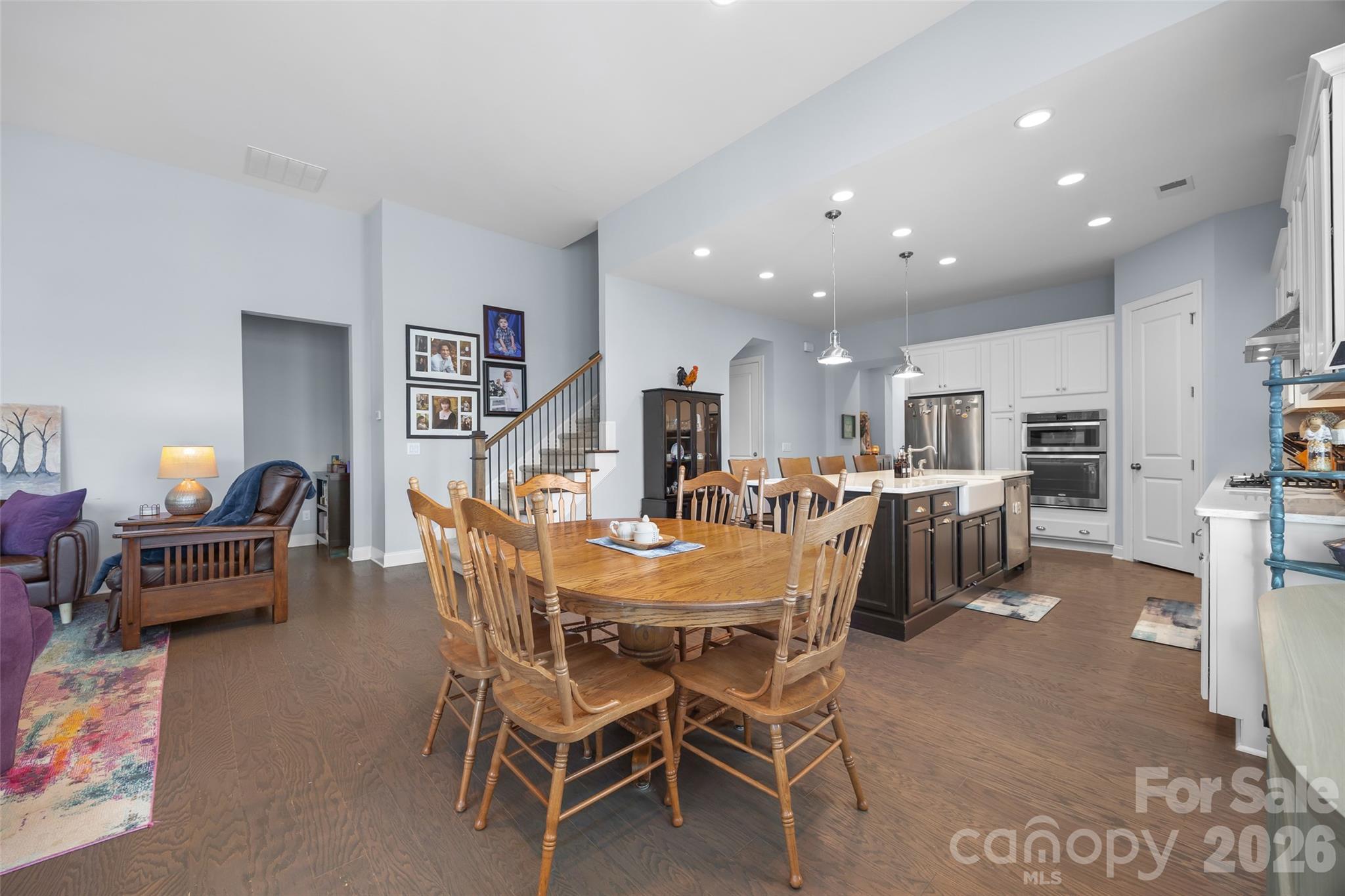 5212 Meadowcroft Way