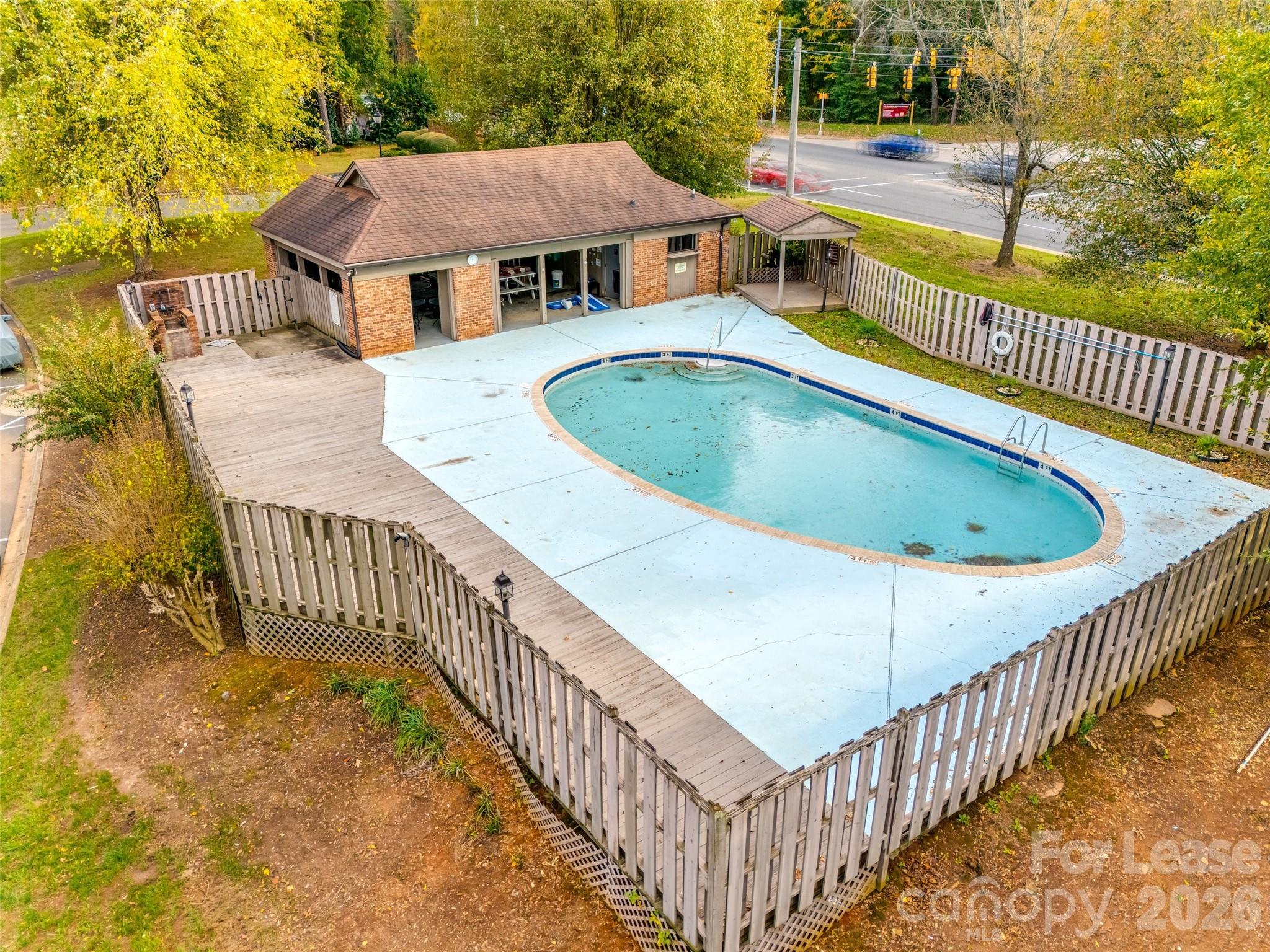 4158 Charlotte Highway Unit: F