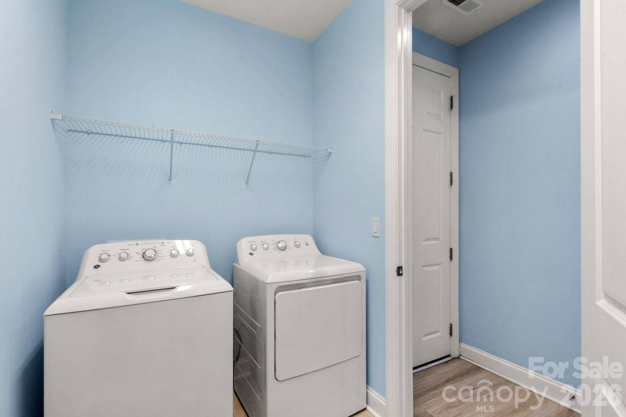 1813 Top Flight Drive