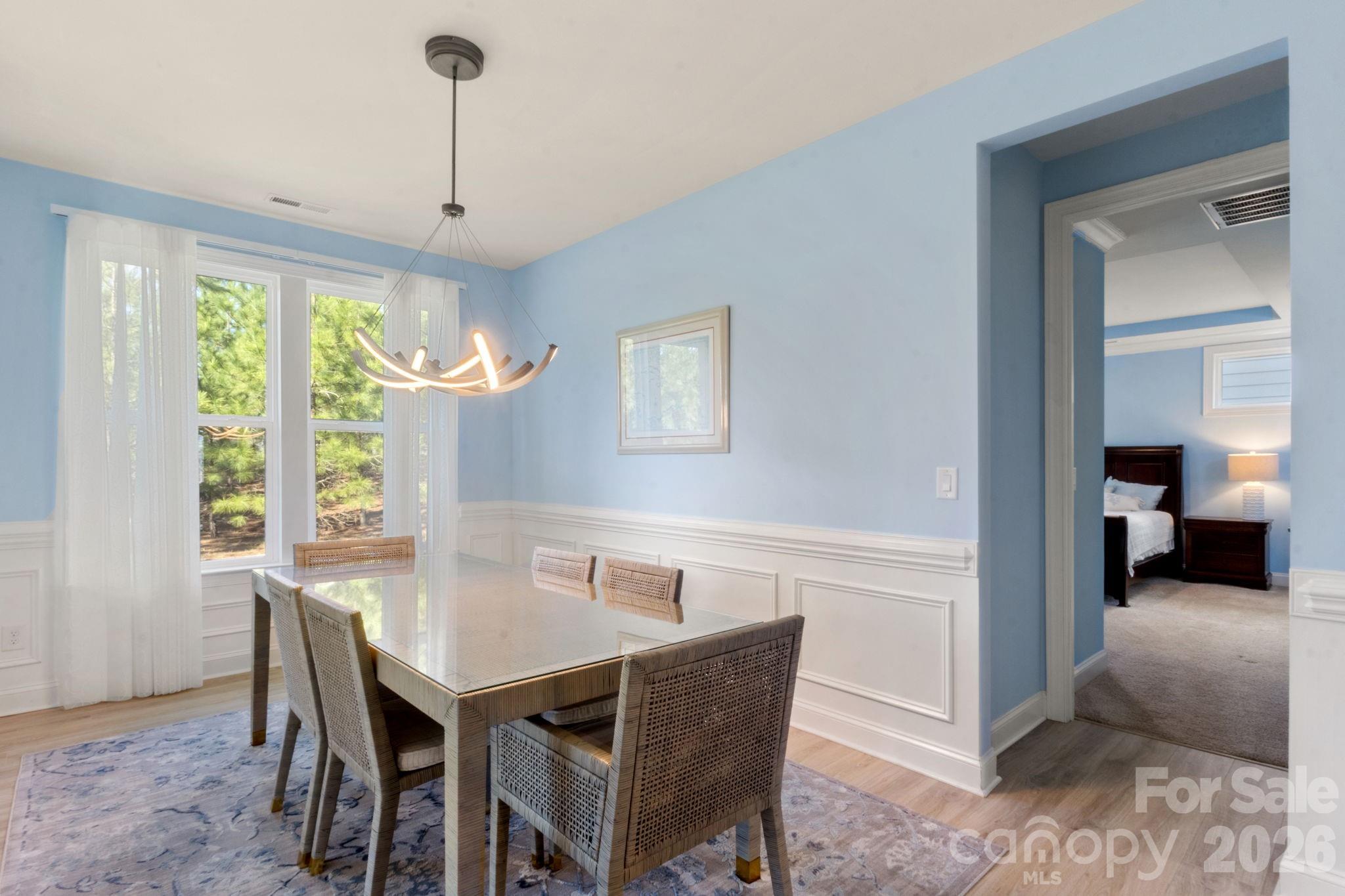 1813 Top Flight Drive