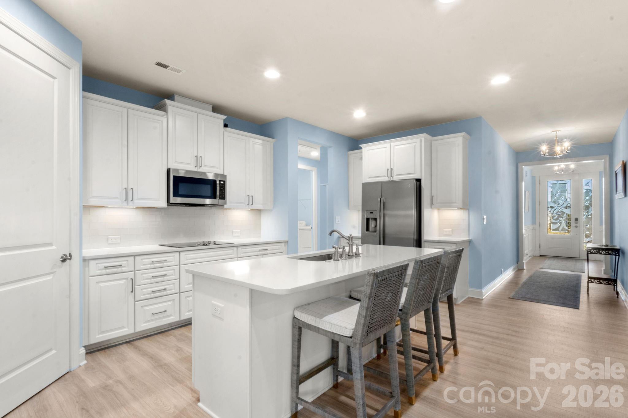 1813 Top Flight Drive