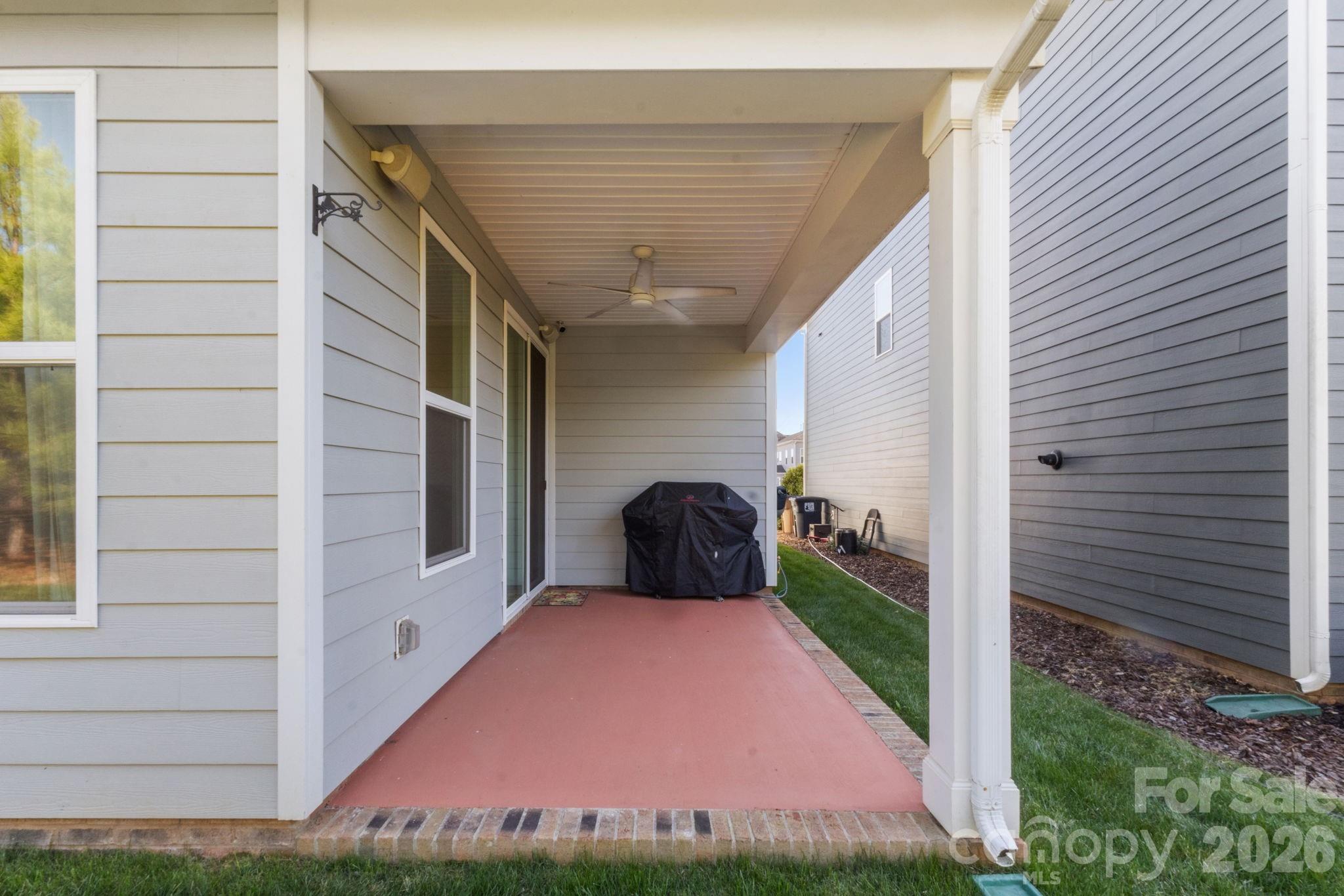 1813 Top Flight Drive