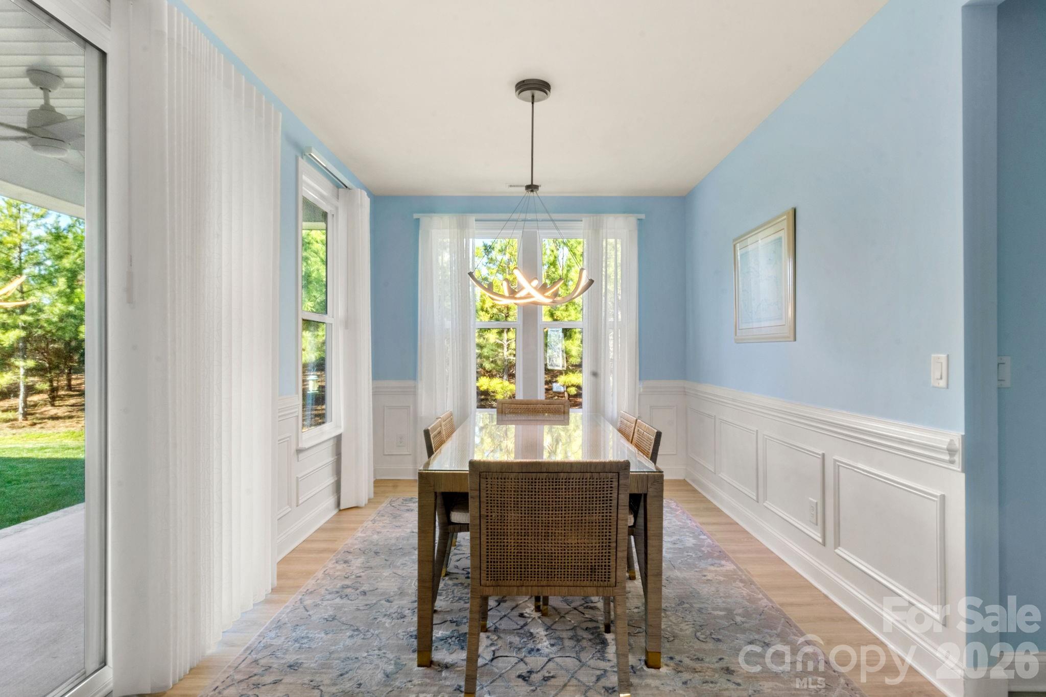 1813 Top Flight Drive