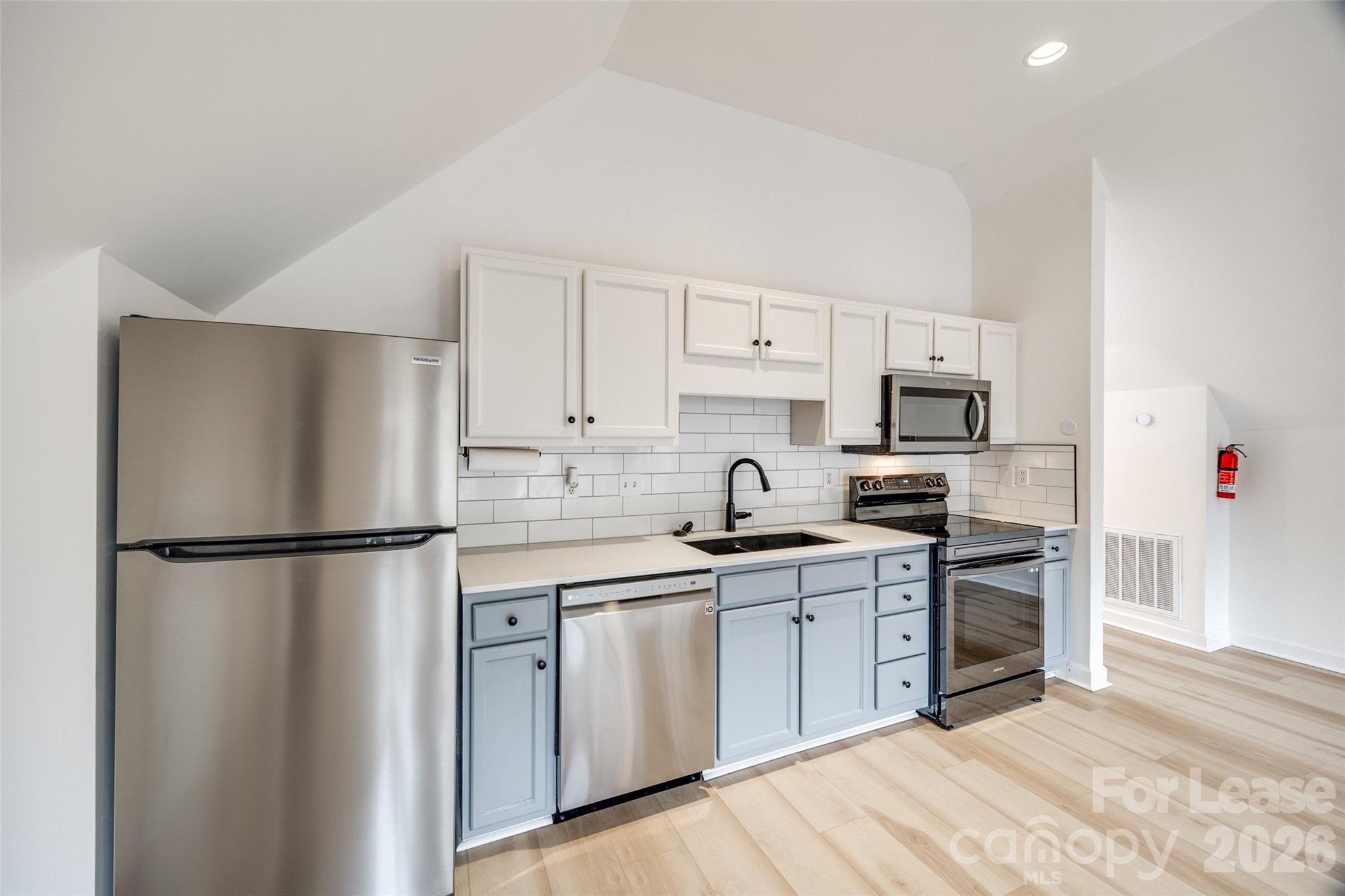 5988 Quarter Mile Road