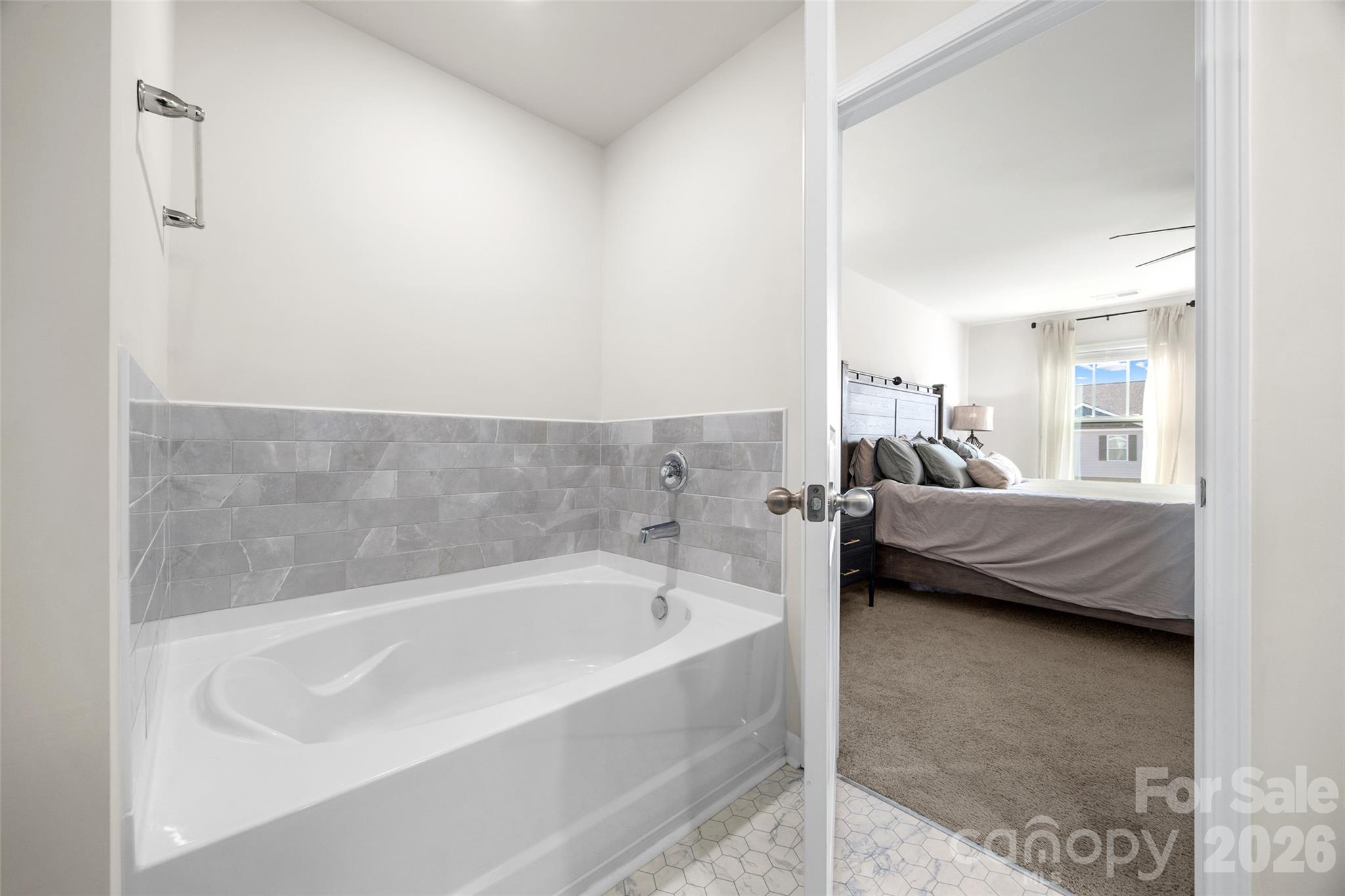 373 Court House Avenue