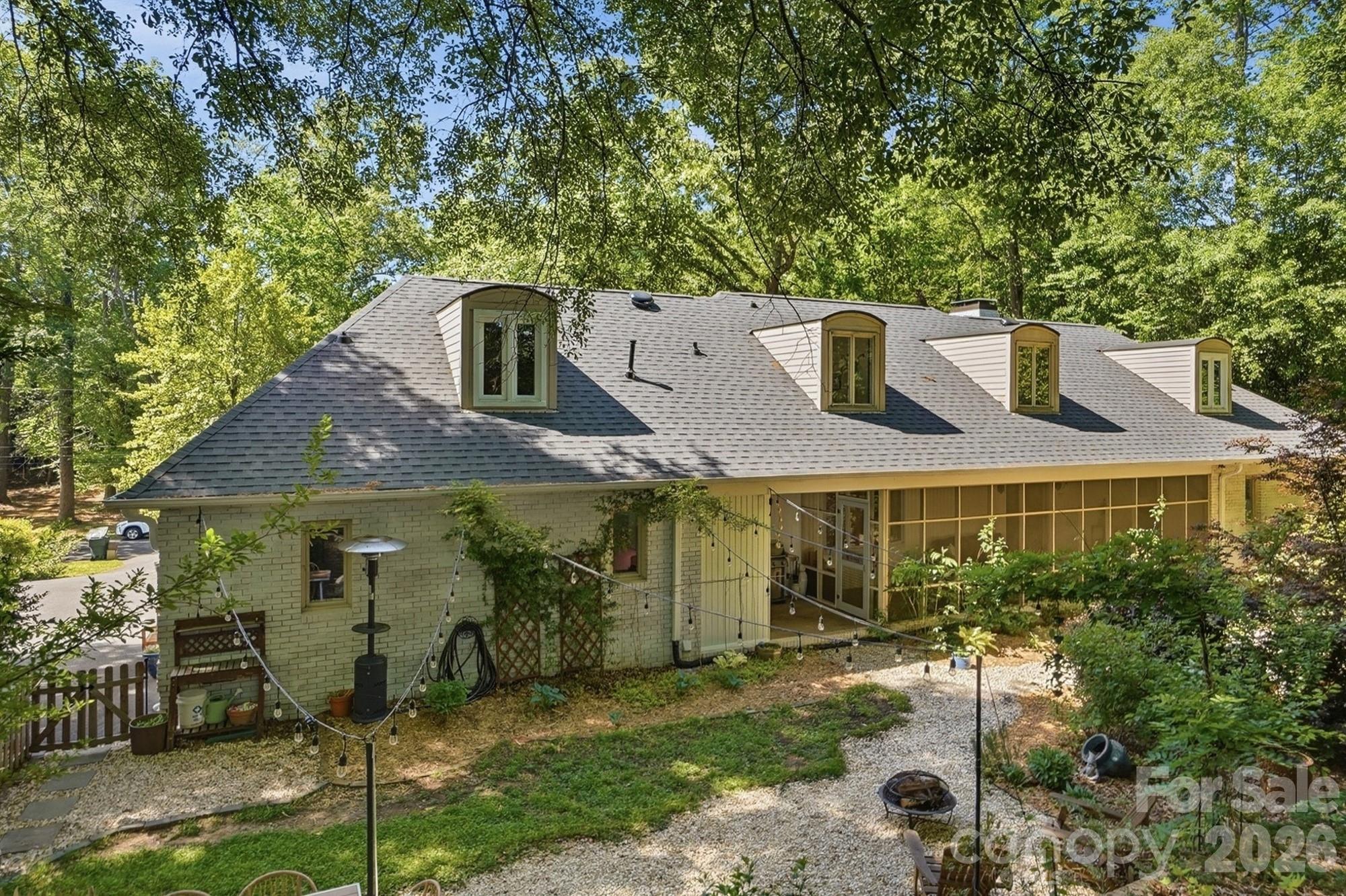 2516 Fairfax Drive