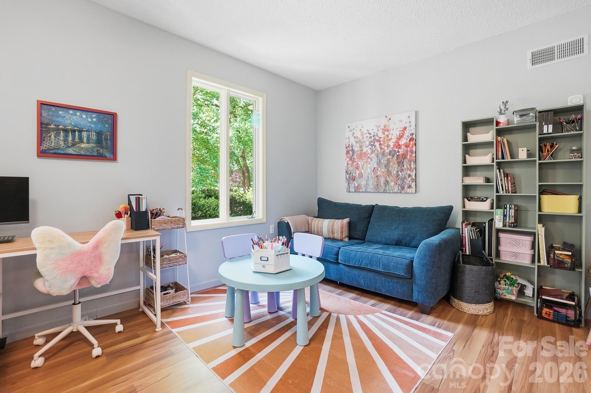 2516 Fairfax Drive