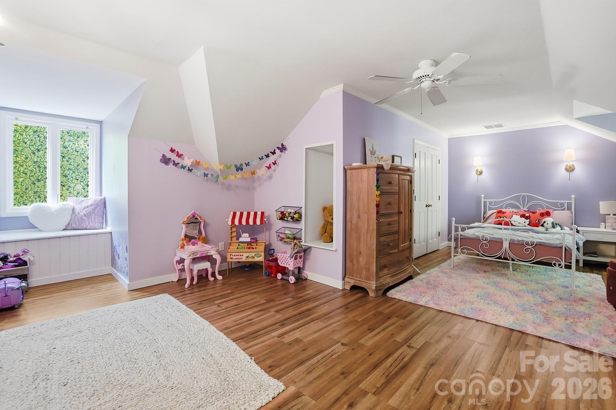 2516 Fairfax Drive