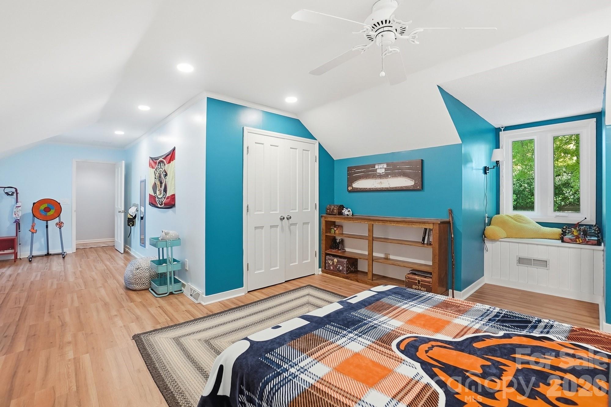 2516 Fairfax Drive