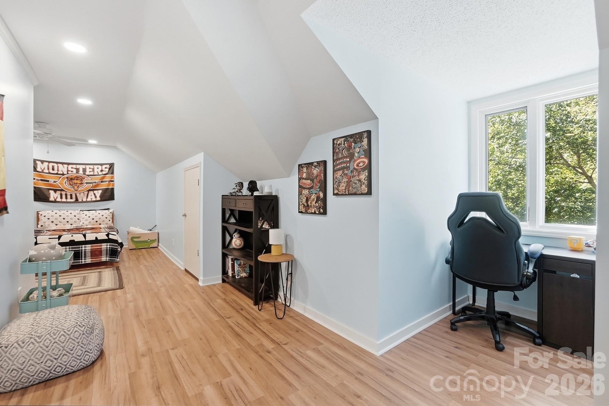 2516 Fairfax Drive