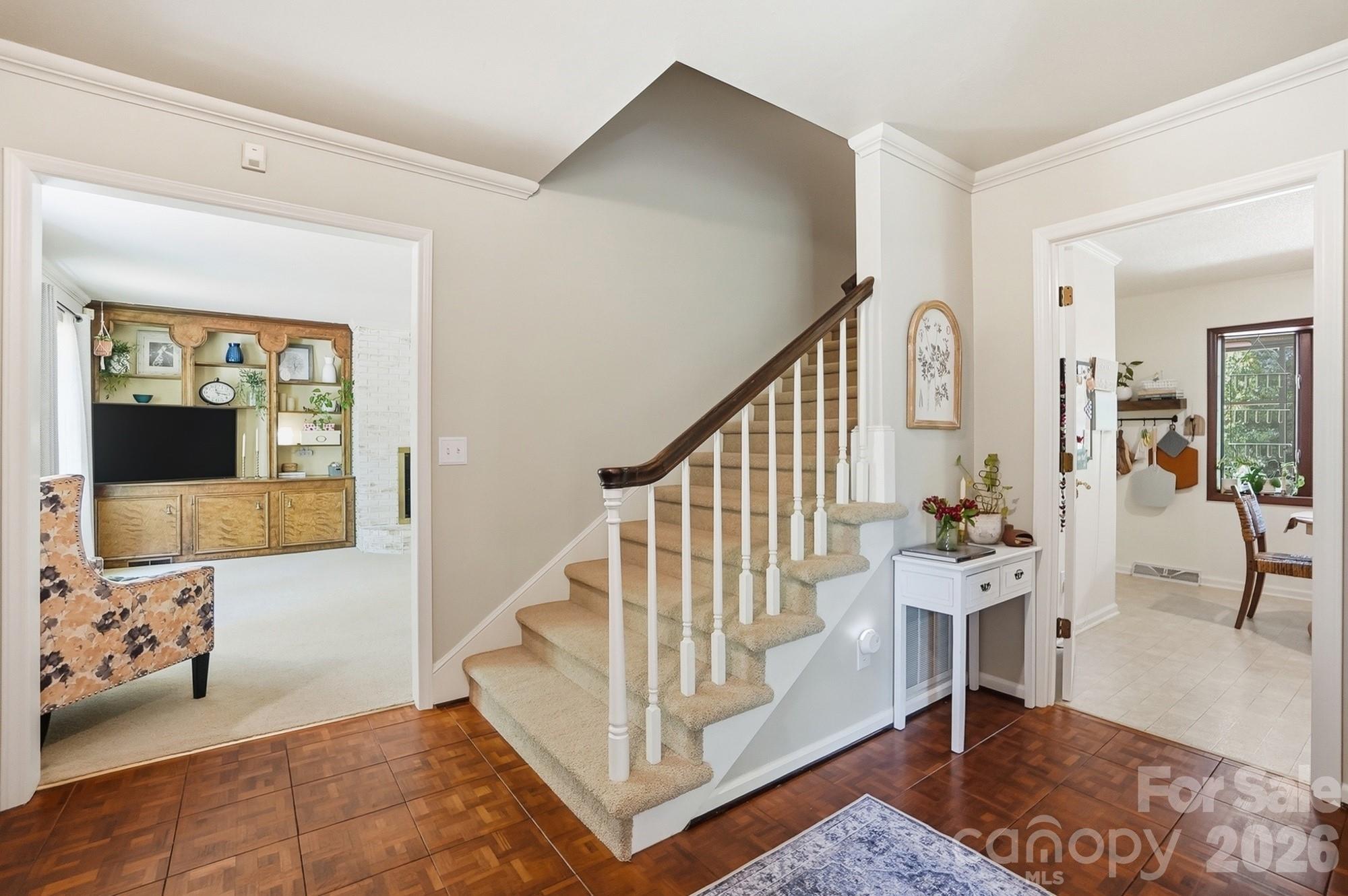 2516 Fairfax Drive