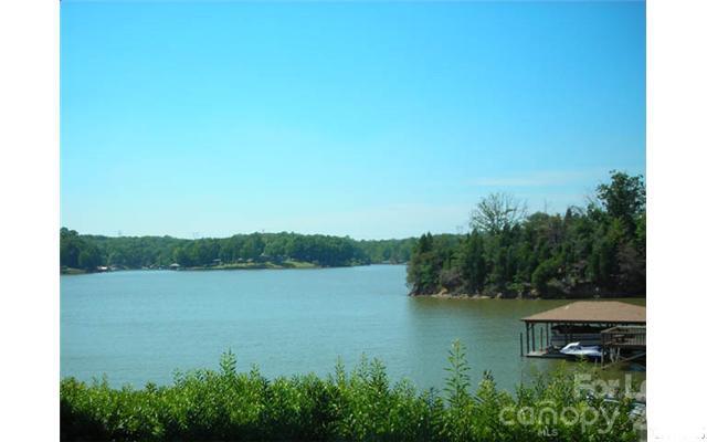 13822 Queens Harbor Road