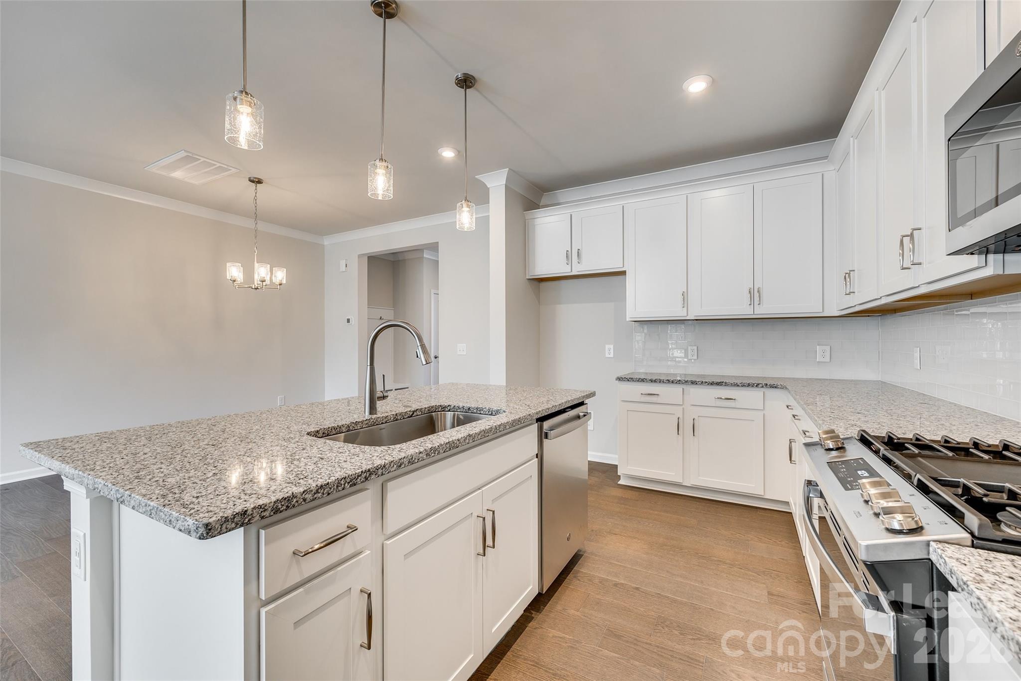 229 Brooks Springs Drive Unit: 34