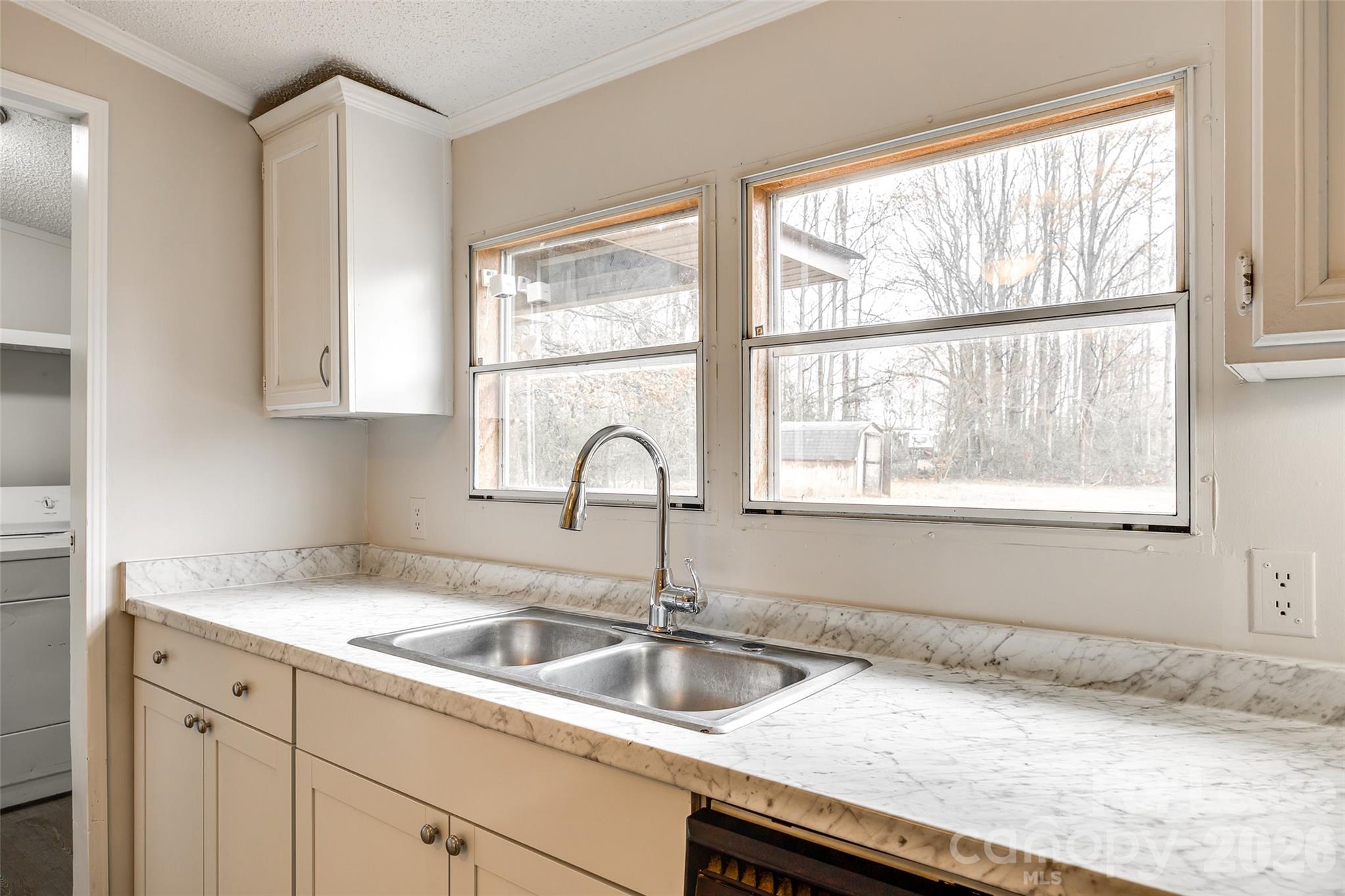128 Summerglen Drive