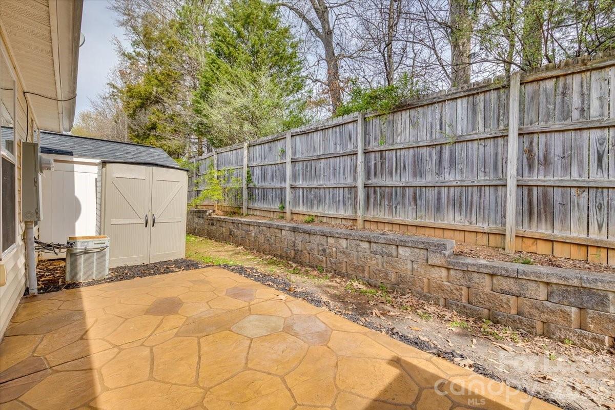 2052 Shady Pond Drive