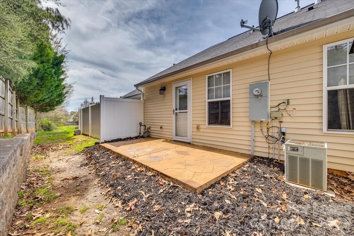 2052 Shady Pond Drive