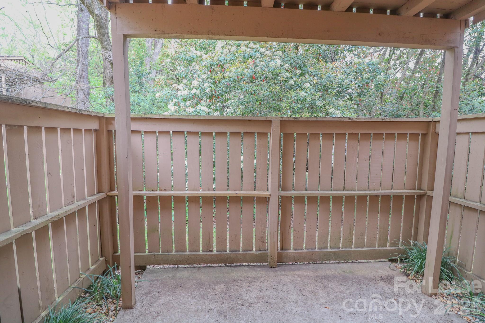 1645 Cedarview Court