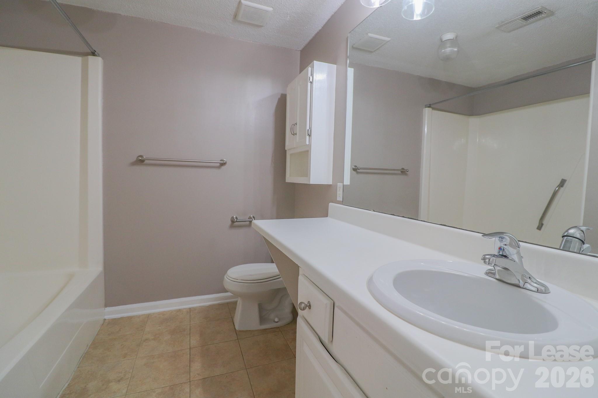 1645 Cedarview Court