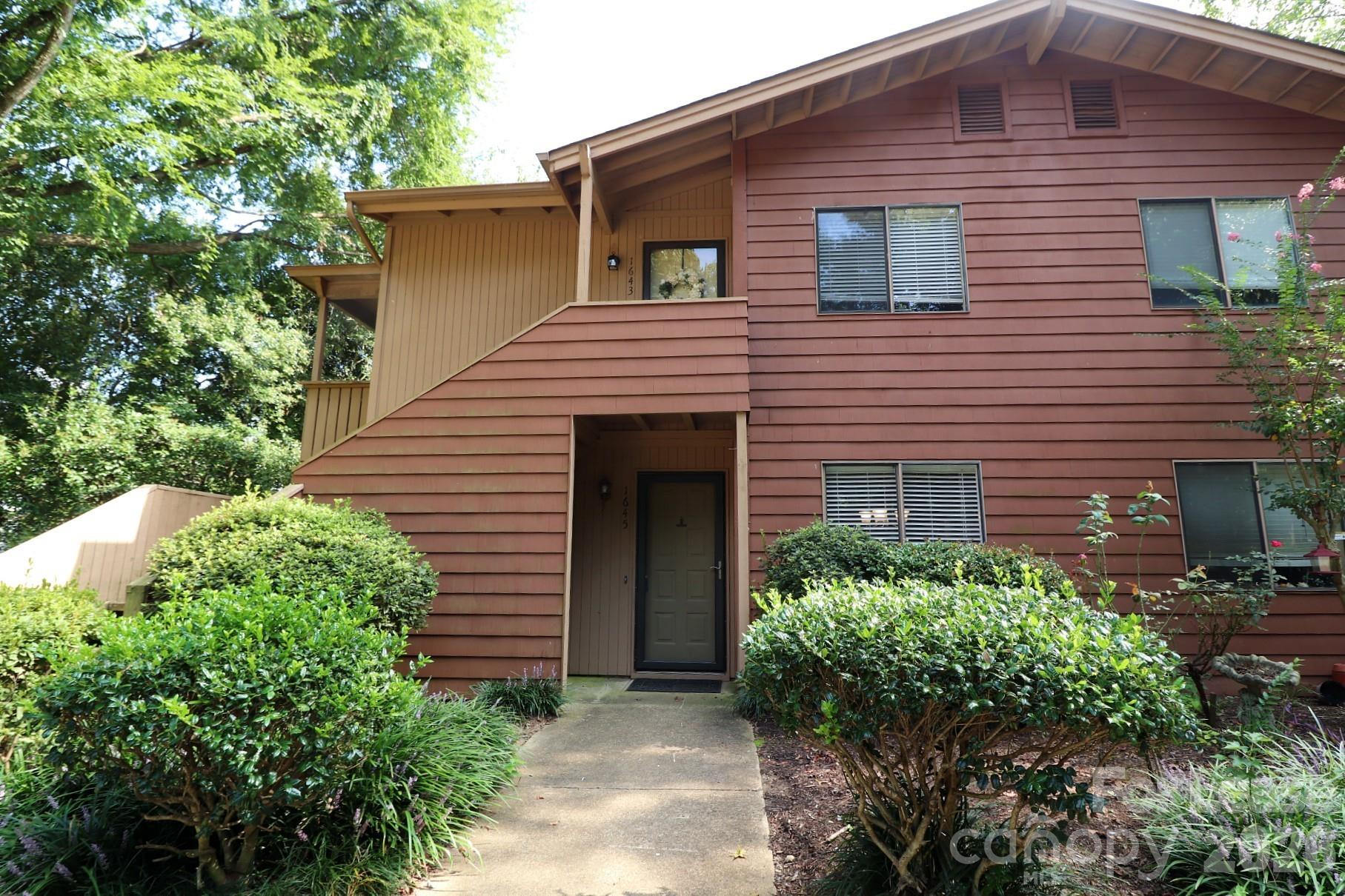 1645 Cedarview Court