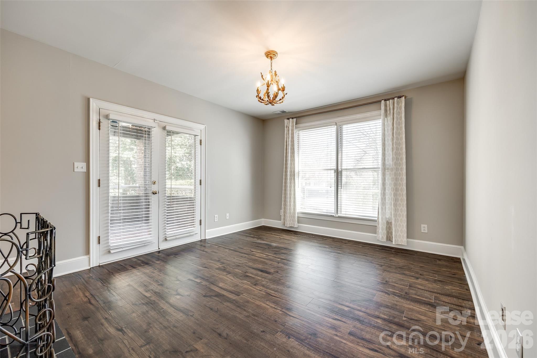 2220 Roswell Avenue