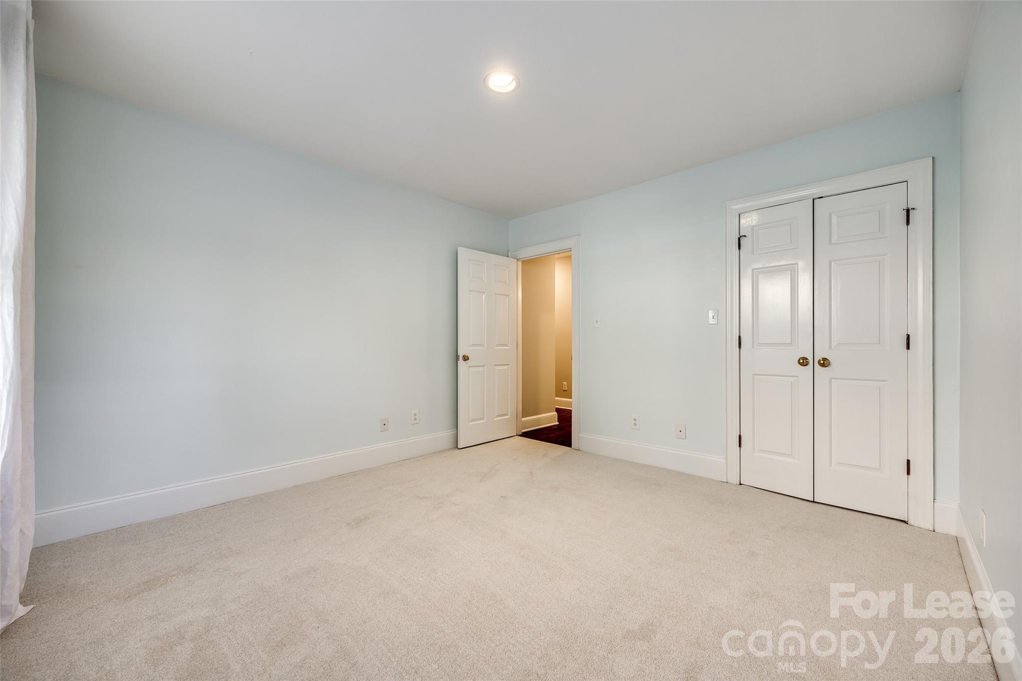 2220 Roswell Avenue