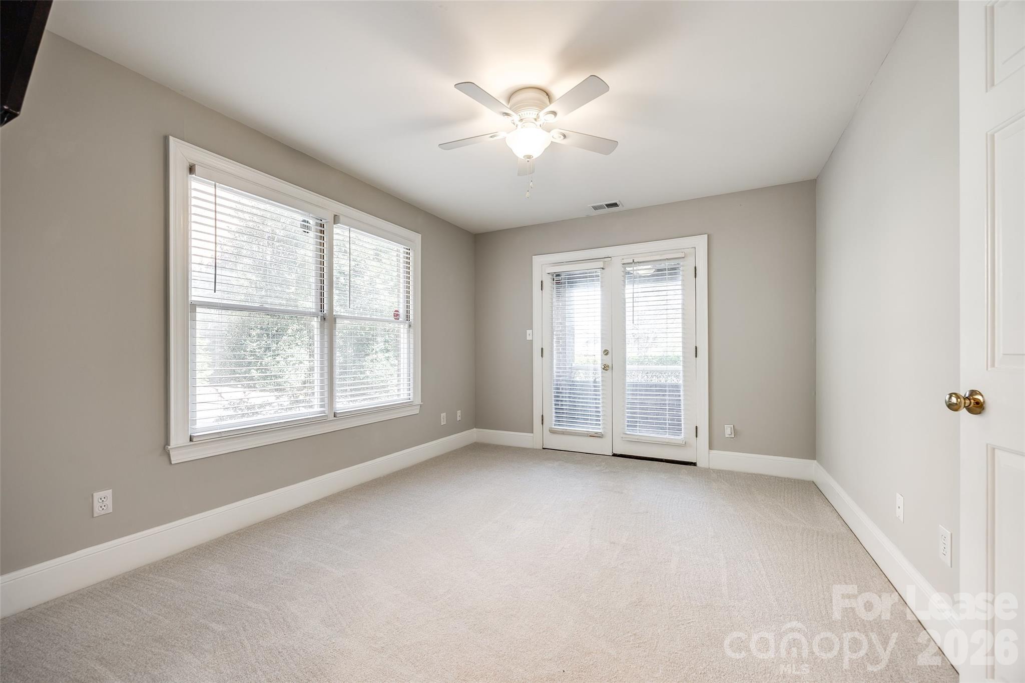 2220 Roswell Avenue