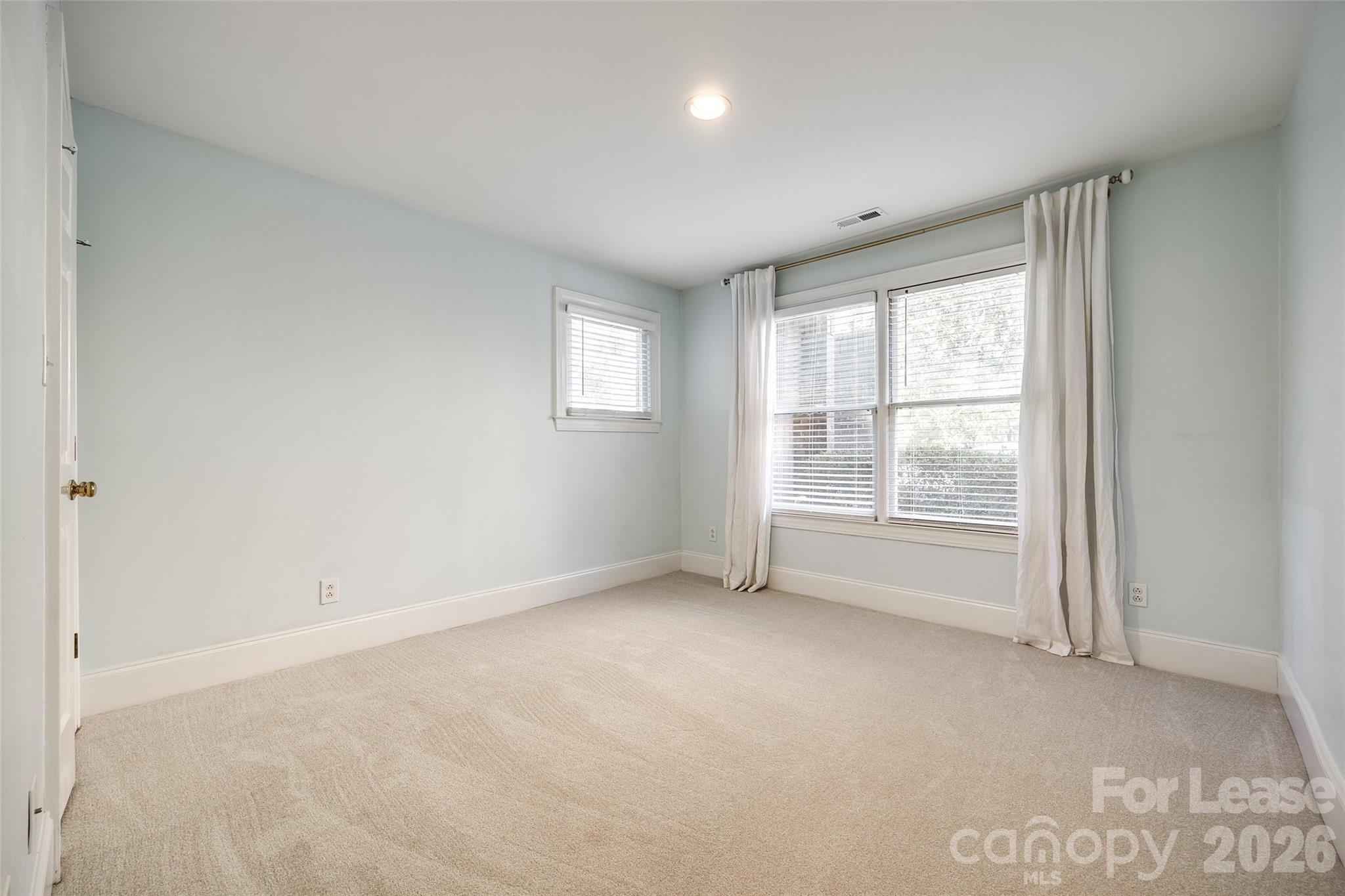 2220 Roswell Avenue