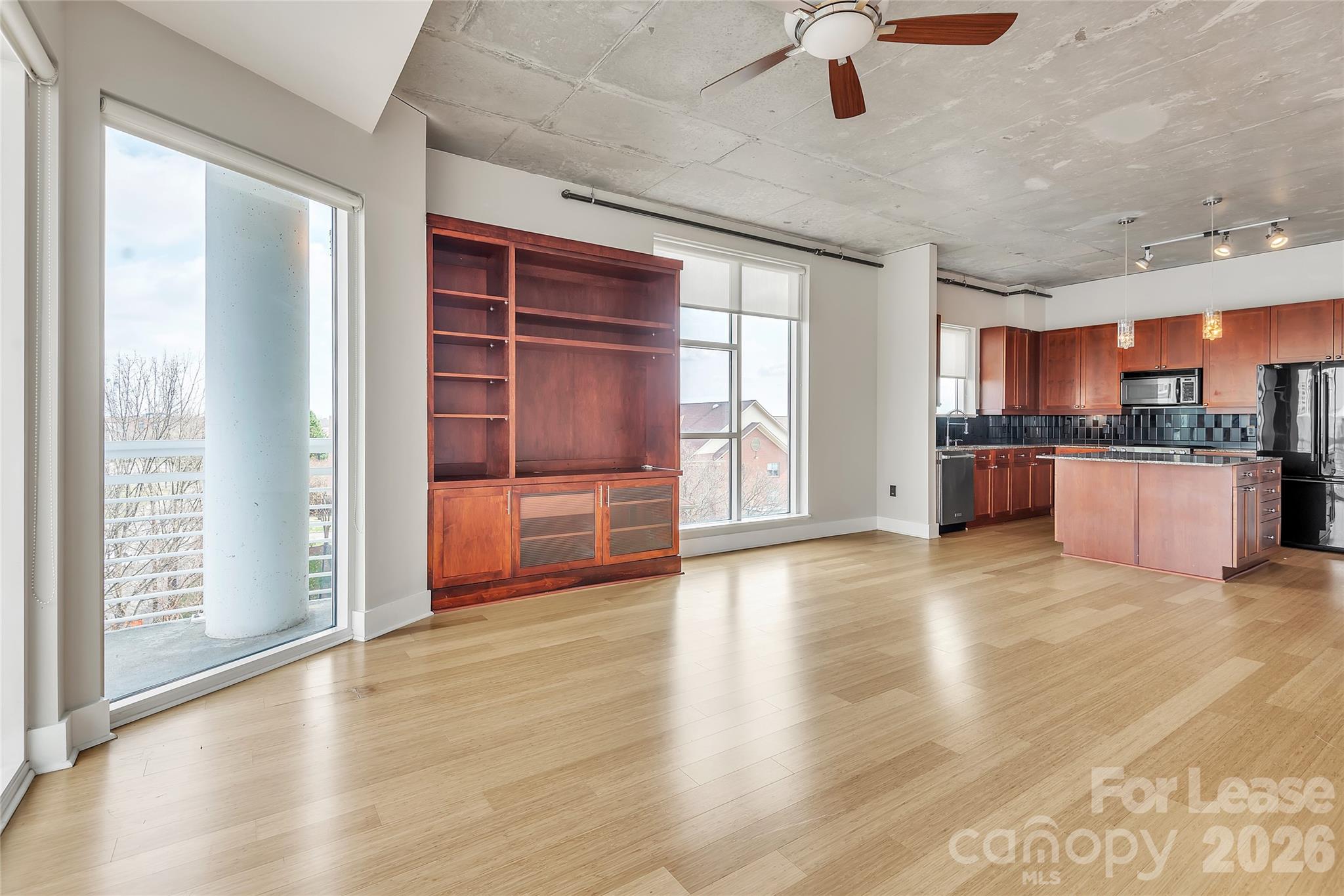 505 E 6th Street Unit: 504