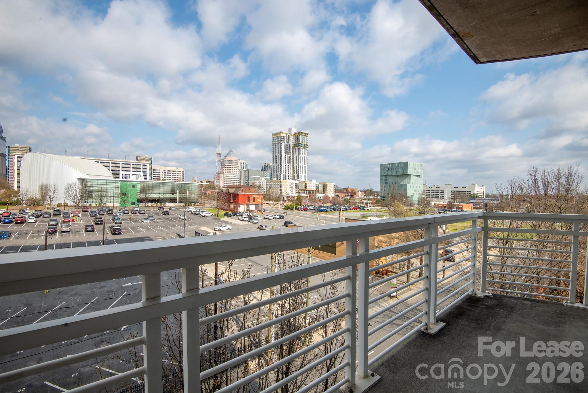 505 E 6th Street Unit: 504