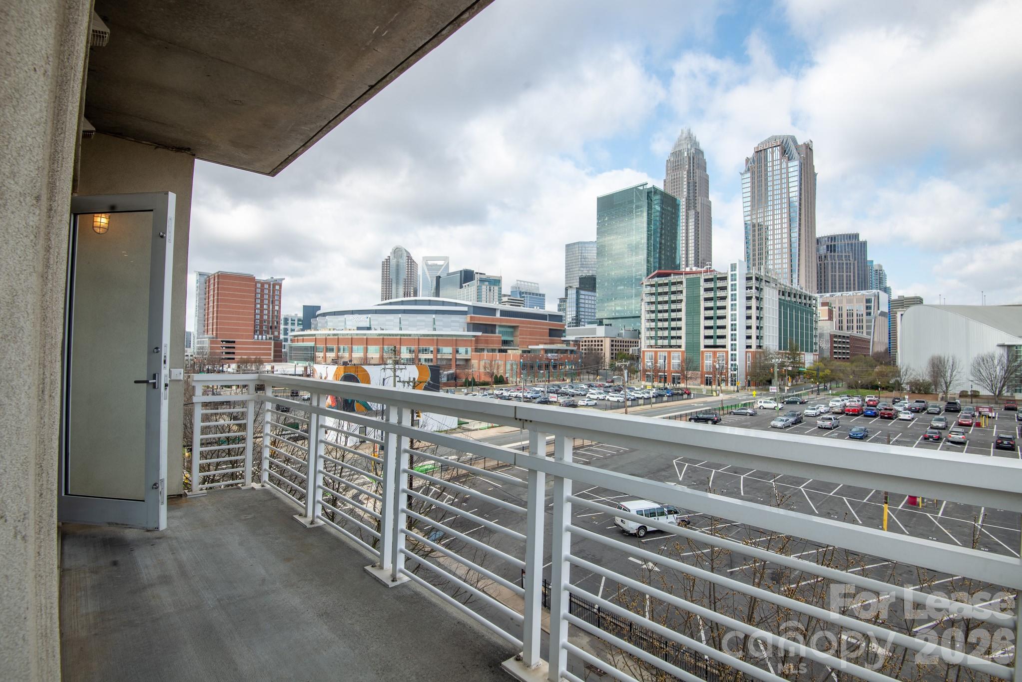 505 E 6th Street Unit: 504