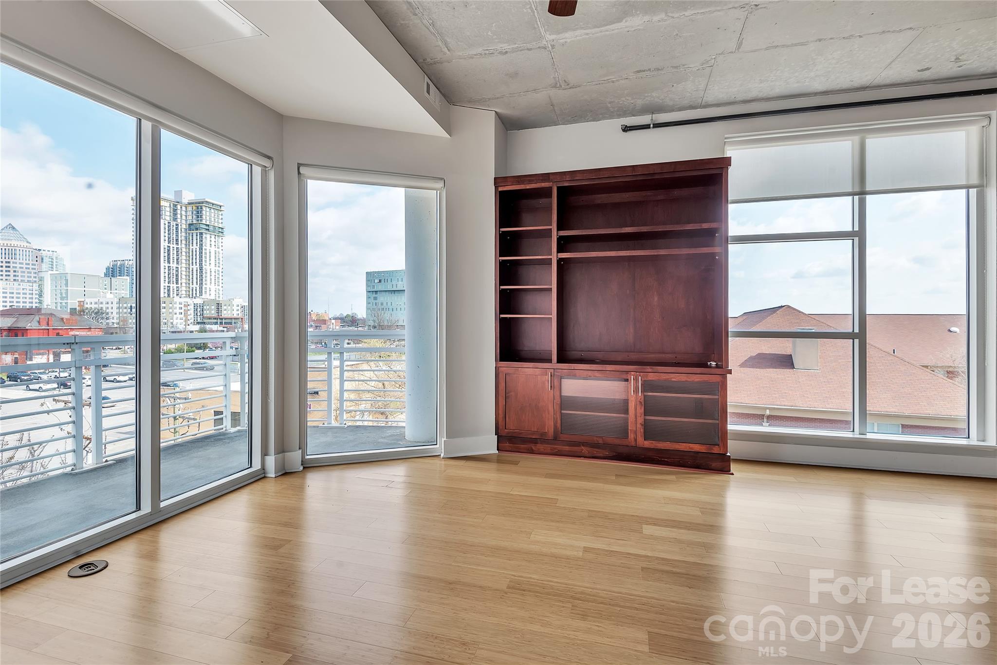 505 E 6th Street Unit: 504
