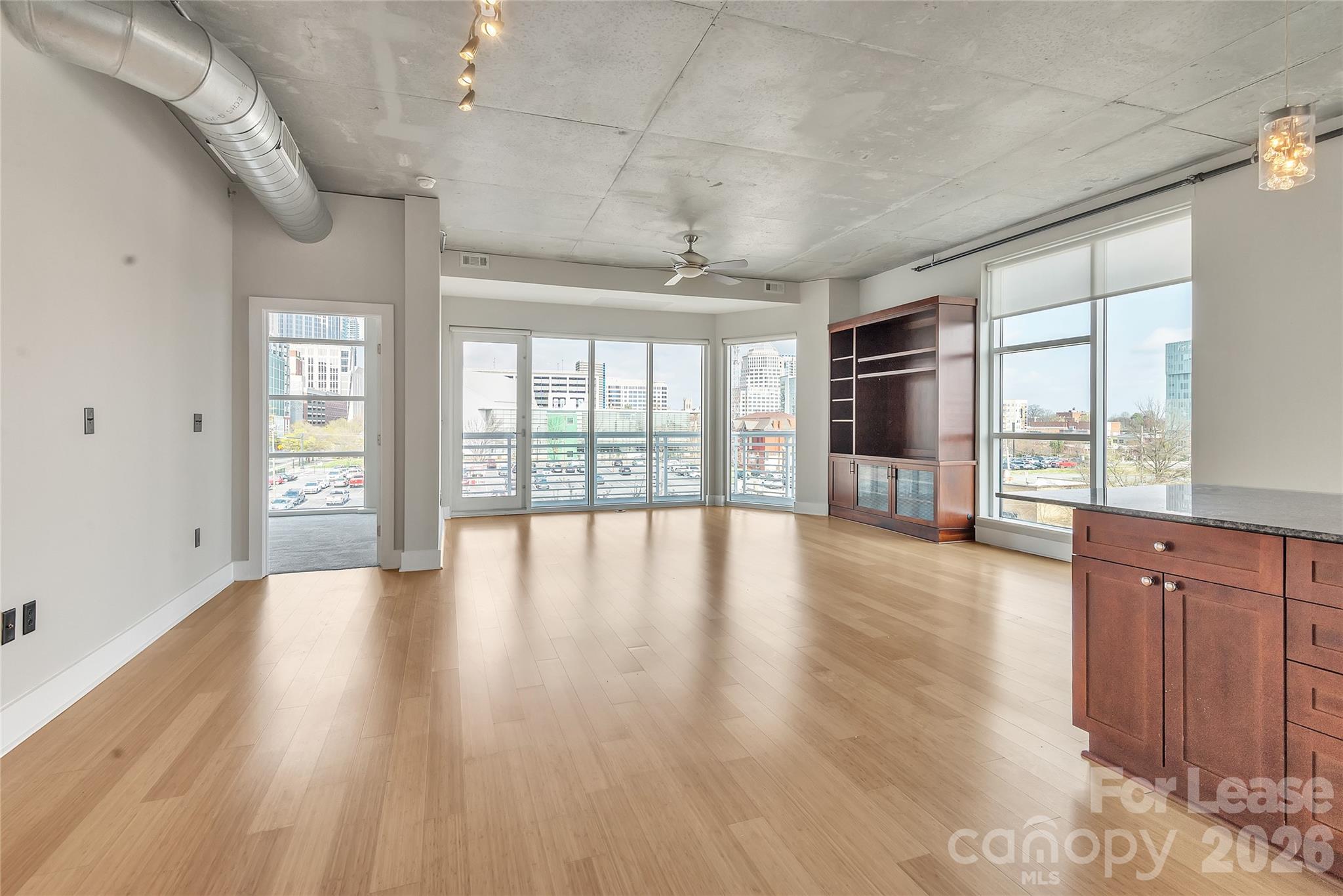 505 E 6th Street Unit: 504