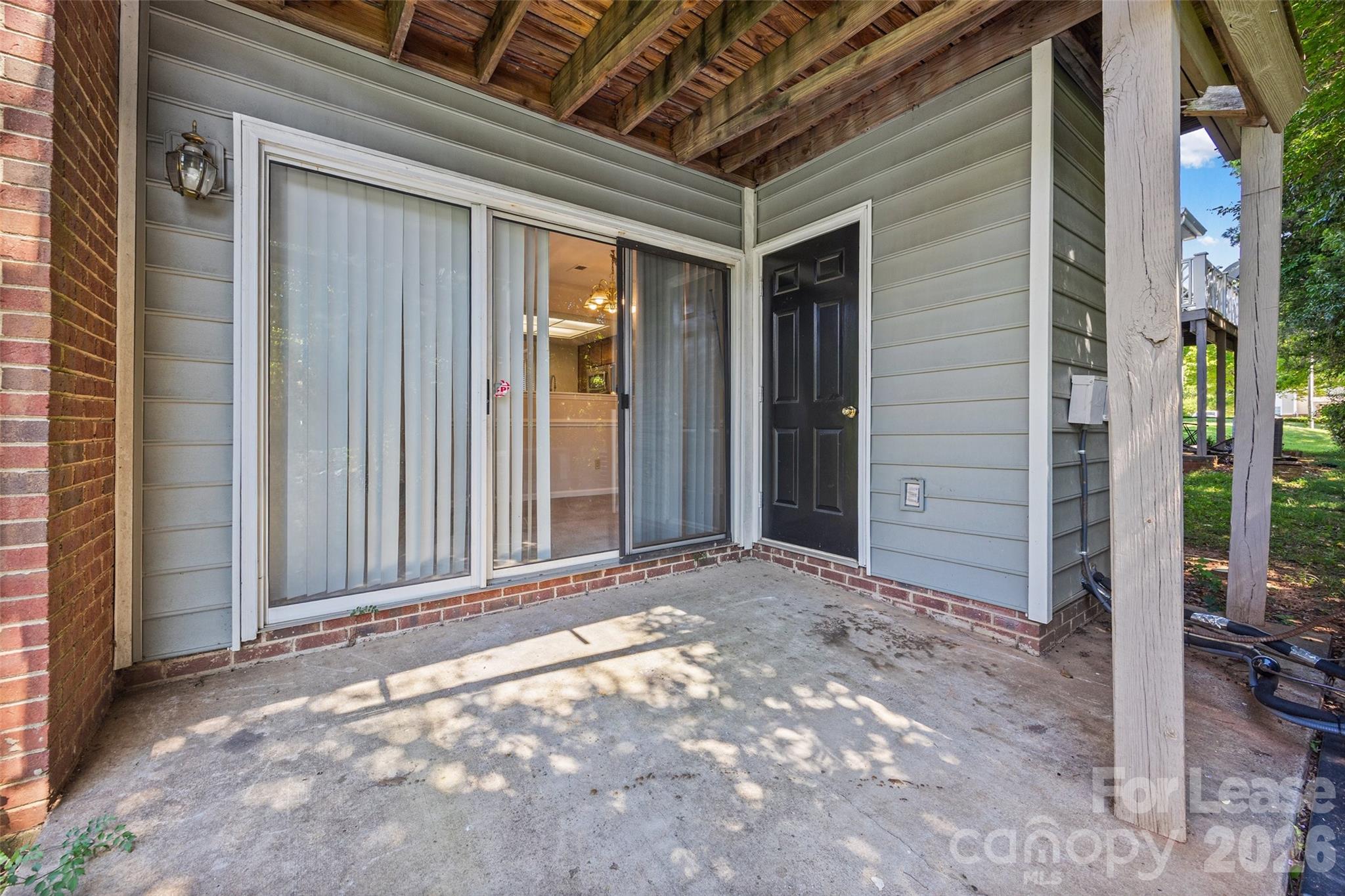 2920 Iron Gate Lane