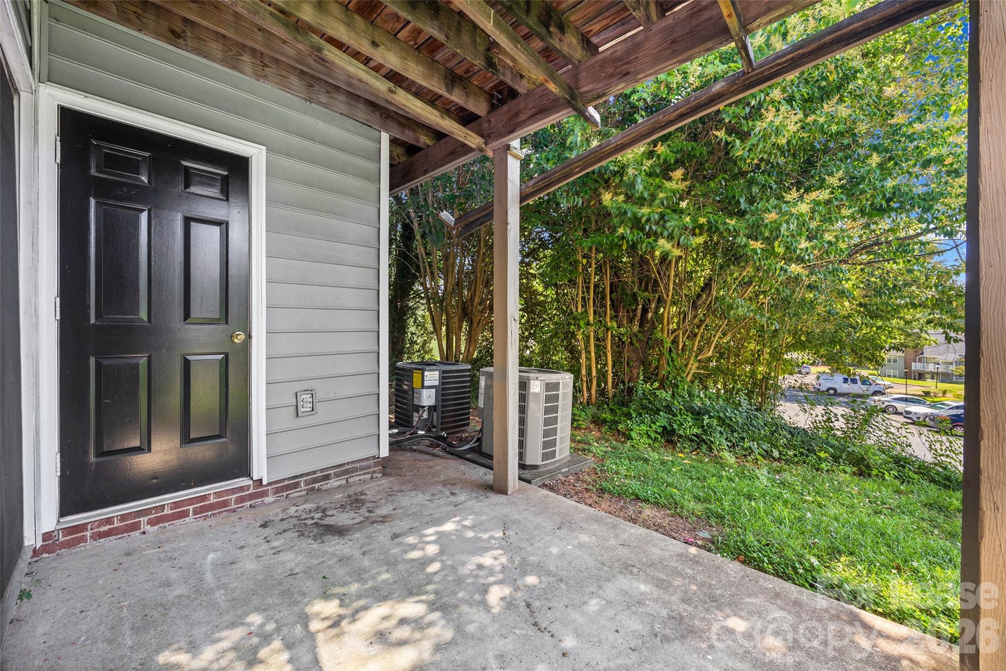 2920 Iron Gate Lane